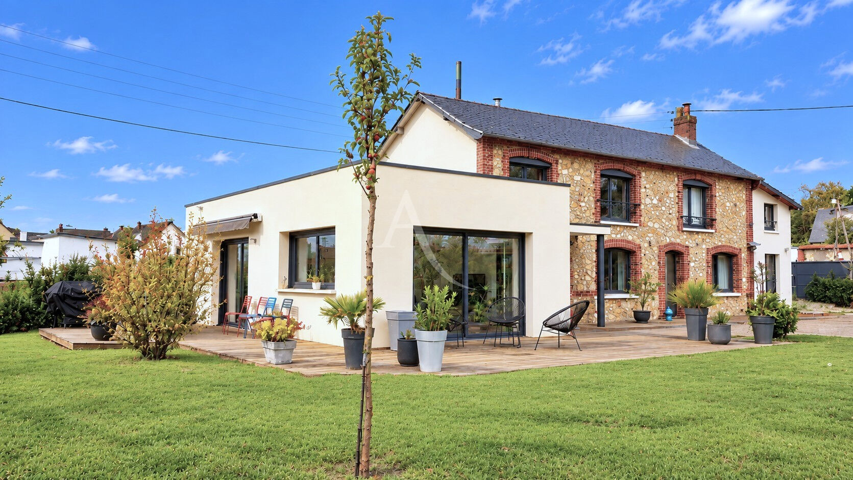 Agence immobilière de 
 L'Adresse BOILLET IMMOBILIER - L'ADRESSE-BDS TRANSACTIONS- LE MESNIL ESNARD 
