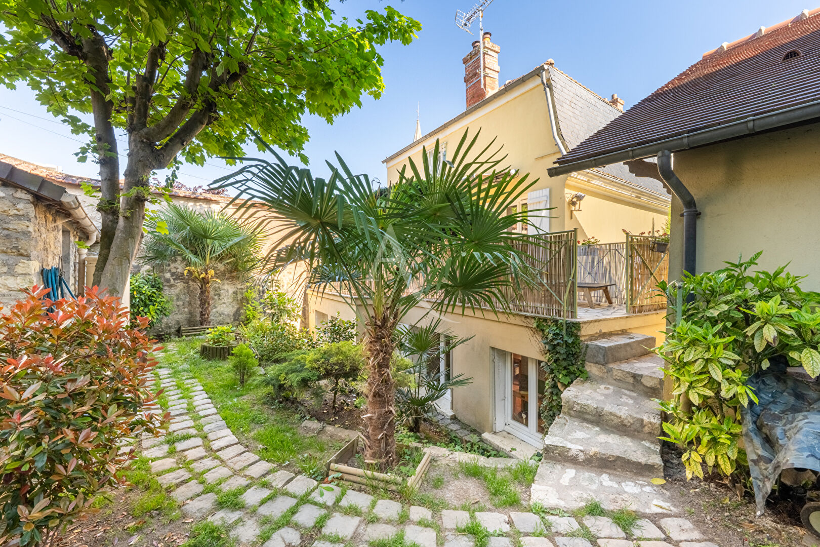 Agence immobilière de 
 L'Adresse BOILLET IMMOBILIER - L'ADRESSE BOILLET Meulan 
