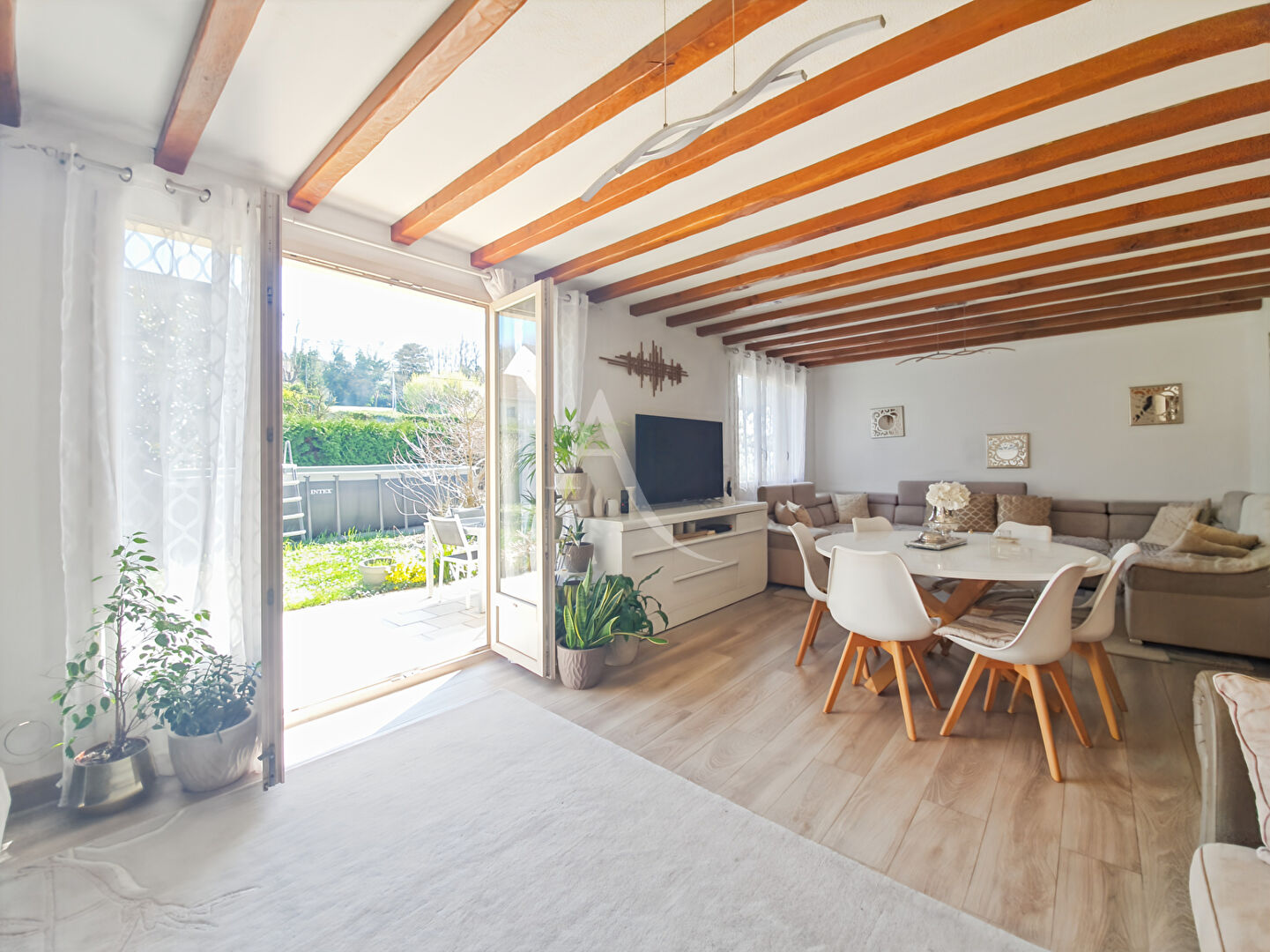 Photo Maison Meulan En Yvelines 7 pièces 172 m² sous sol total, piscine, 850 m² de parcelle image 2/6