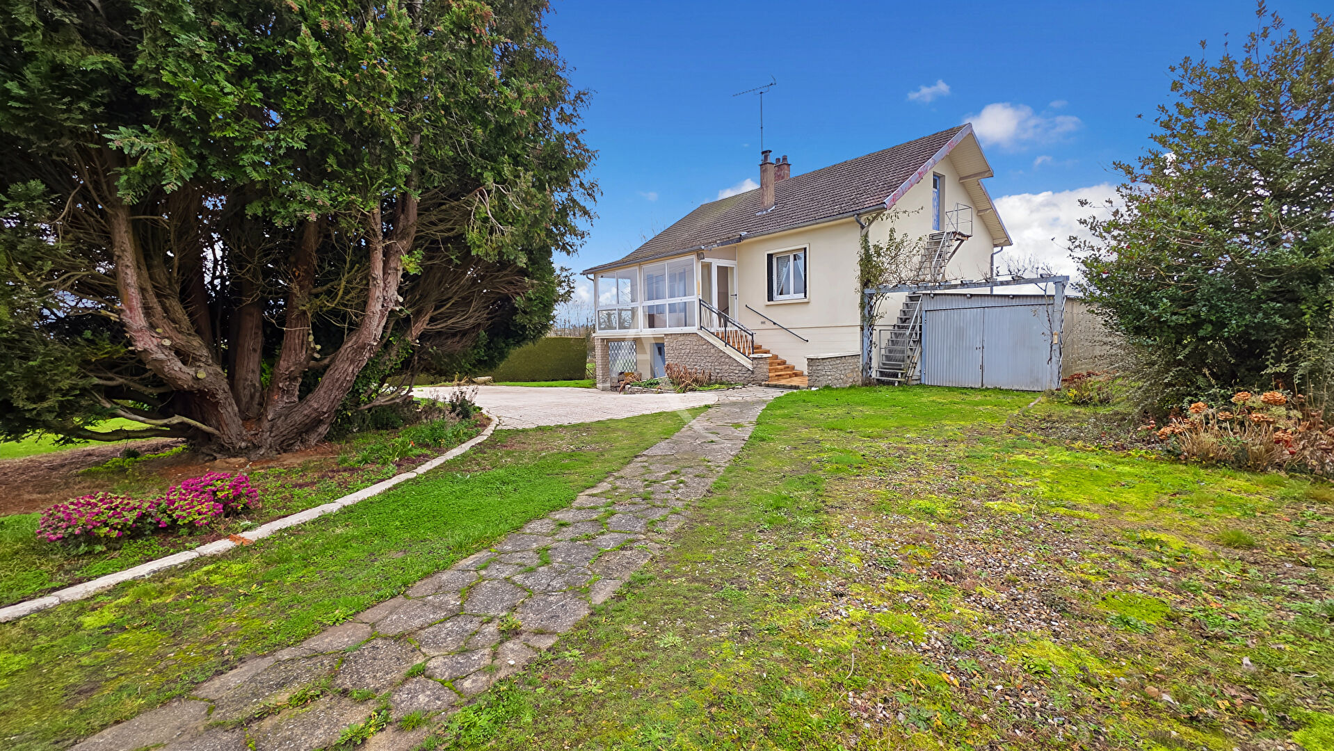 Agence immobilière de 
 L'Adresse BOILLET IMMOBILIER - L'ADRESSE GOURNAY EN BRAY 
