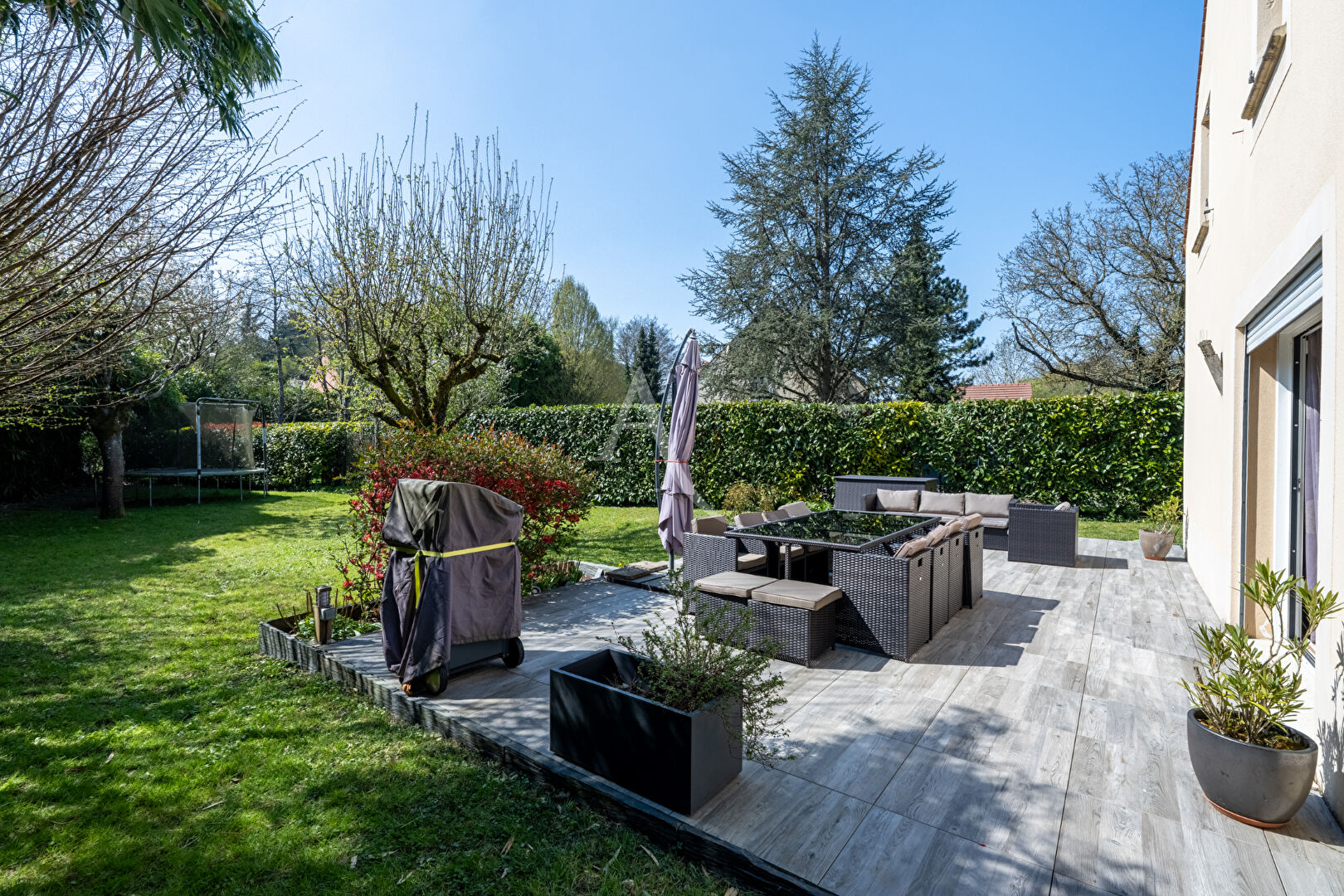 Agence immobilière de 
 L'Adresse BOILLET IMMOBILIER - L'ADRESSE BOILLET Meulan 
