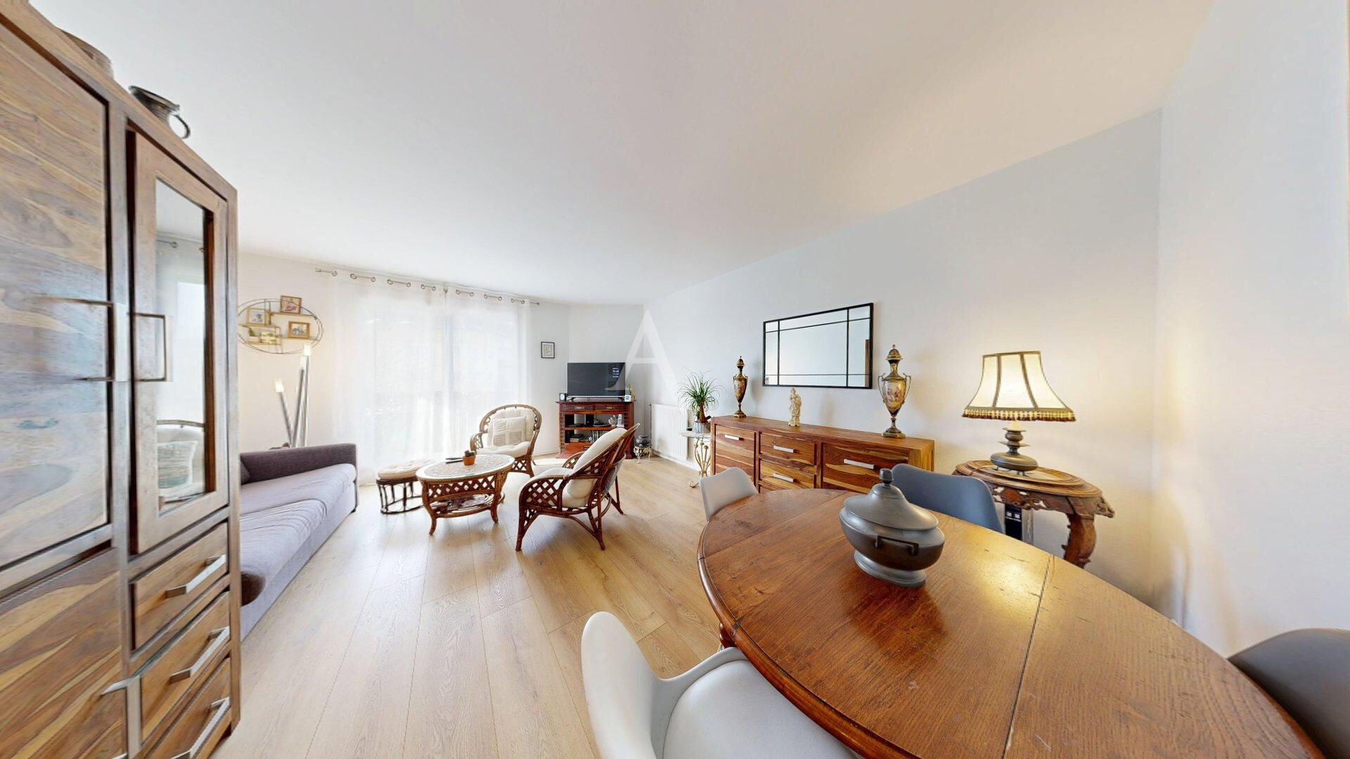 Agence immobilière de L'Adresse BOILLET IMMOBILIER - L'ADRESSE BOILLET- MGI-JOUY LE MOUTIER