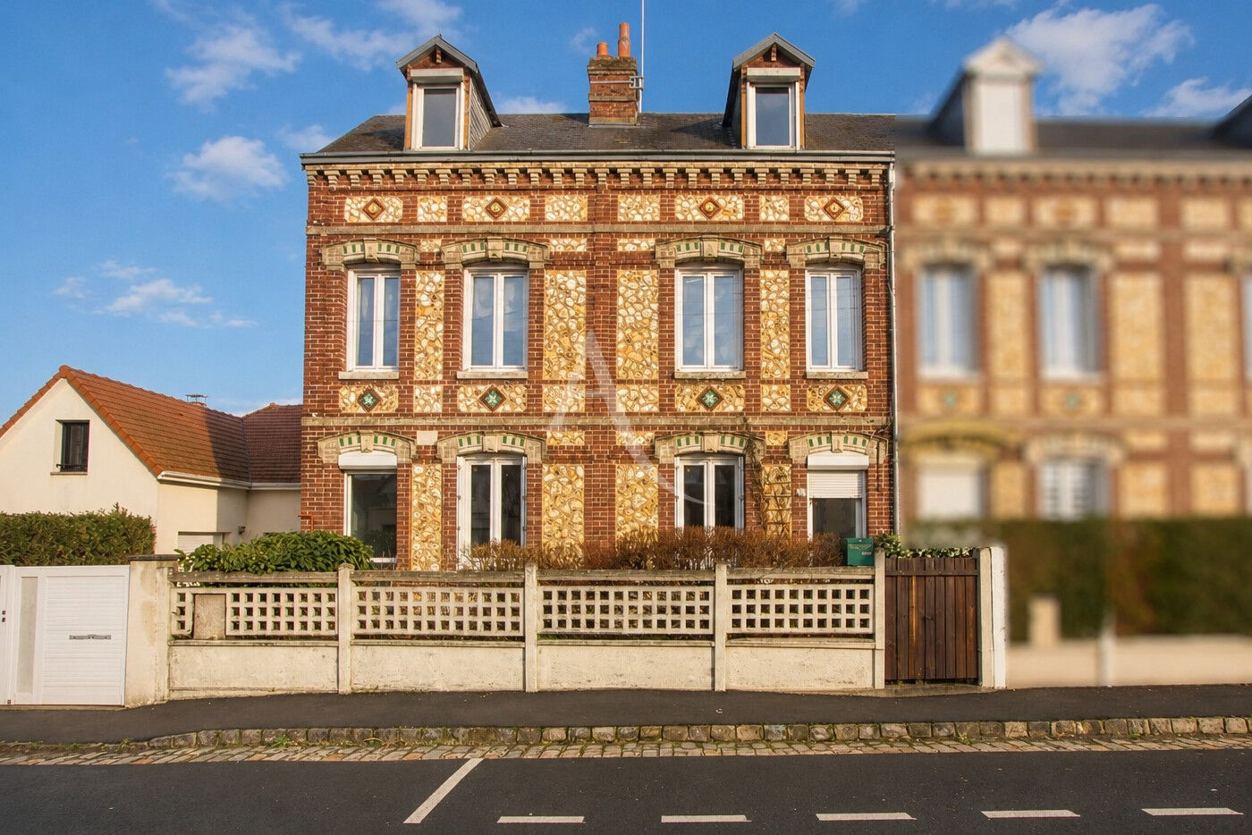 Agence immobilière de 
 L'Adresse BOILLET IMMOBILIER - L'ADRESSE - BDS TRANSACTIONS - ROUEN 
