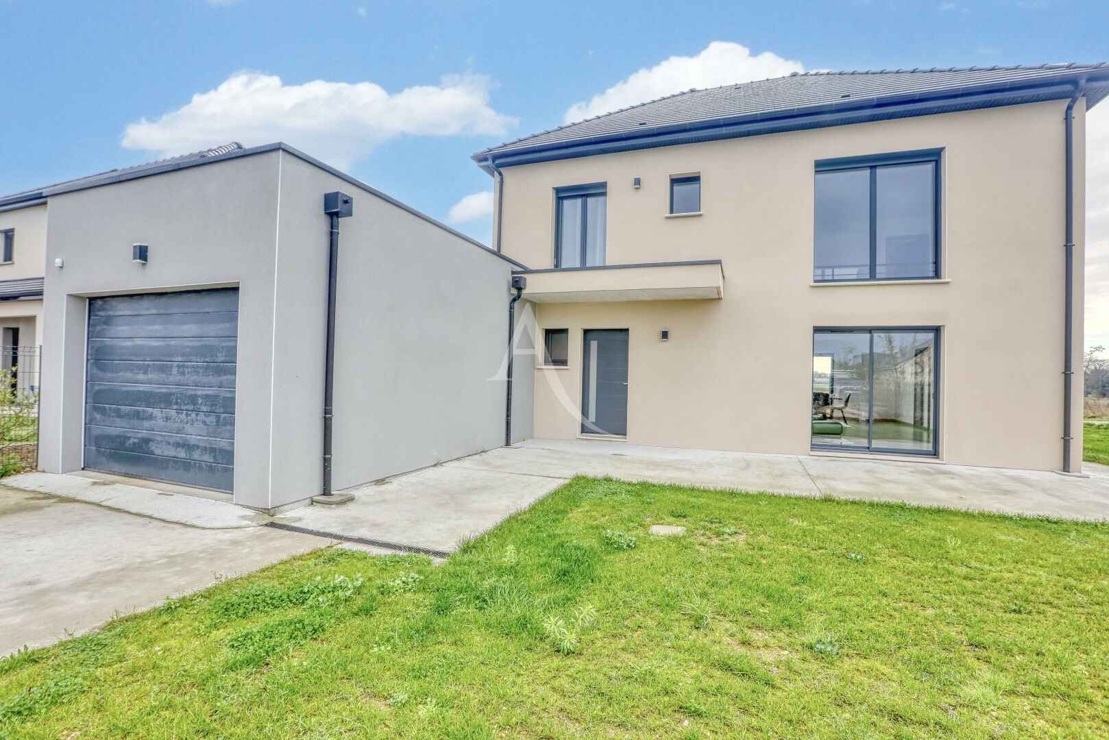 Agence immobilière de 
 L'Adresse BOILLET IMMOBILIER - L'ADRESSE-BDS TRANSACTIONS- LE MESNIL ESNARD 
