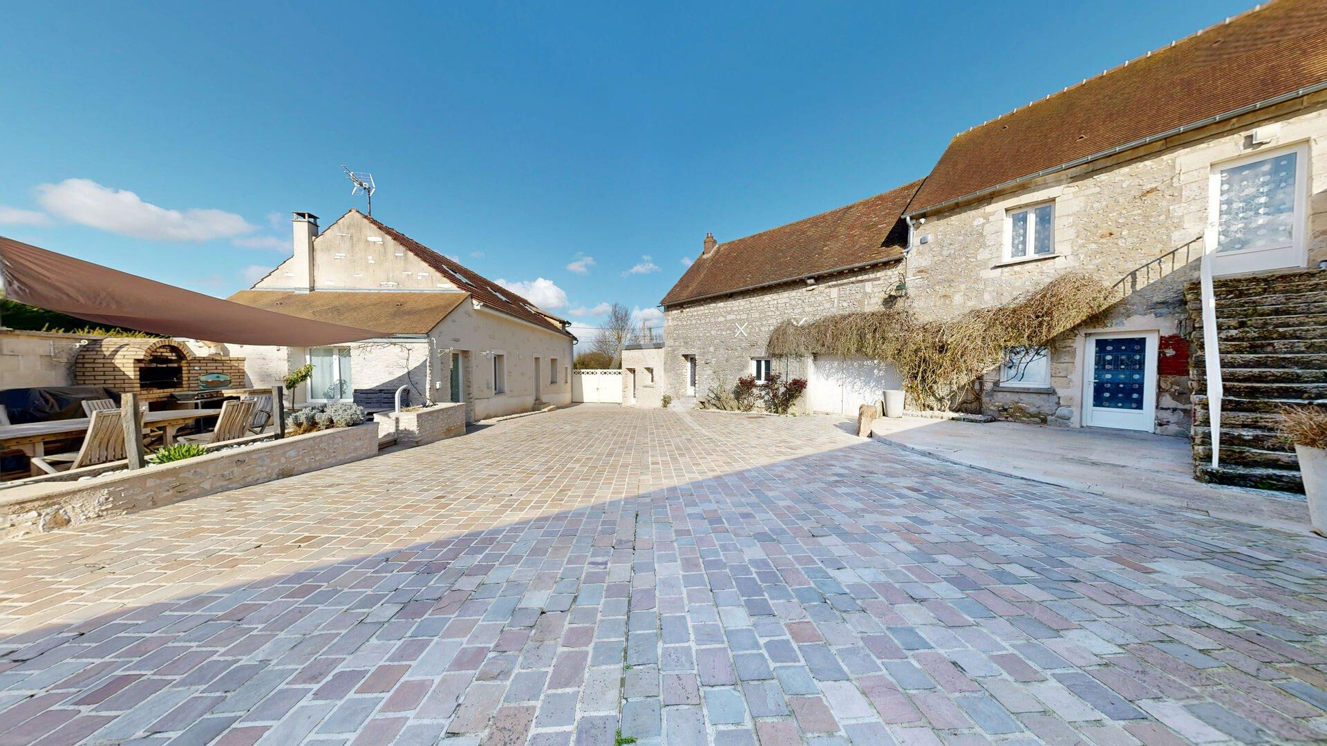 Agence immobilière de L'Adresse BOILLET IMMOBILIER - BOILLET IMMOBILIER / CHARS