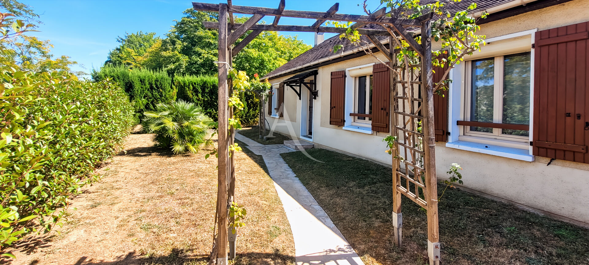 Agence immobilière de L'ADRESSE  2B IMMOBILIER VAUREAL