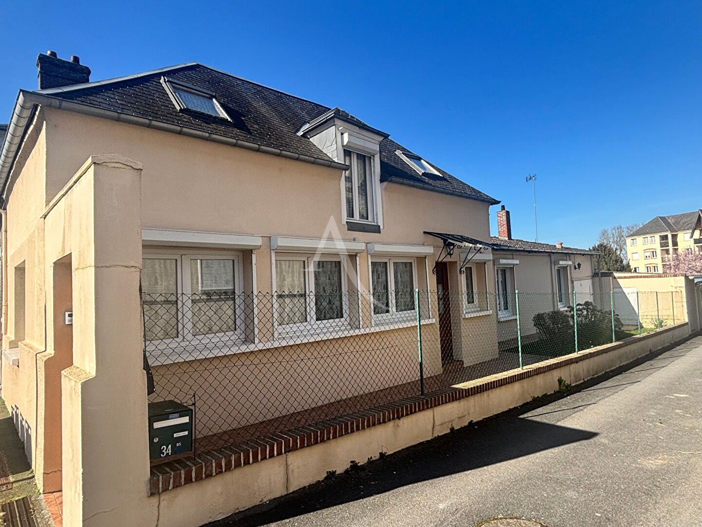 Agence immobilière de 
 L'Adresse BOILLET IMMOBILIER - L'ADRESSE GOURNAY EN BRAY 
