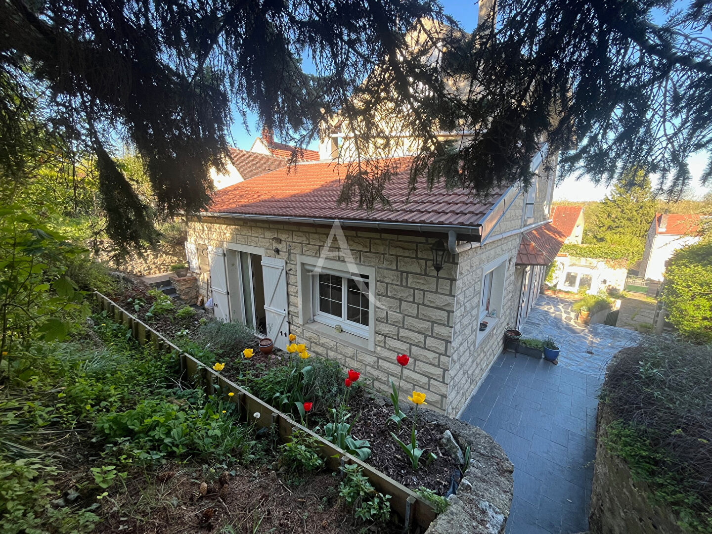 Agence immobilière de L'ADRESSE  2B IMMOBILIER VAUREAL