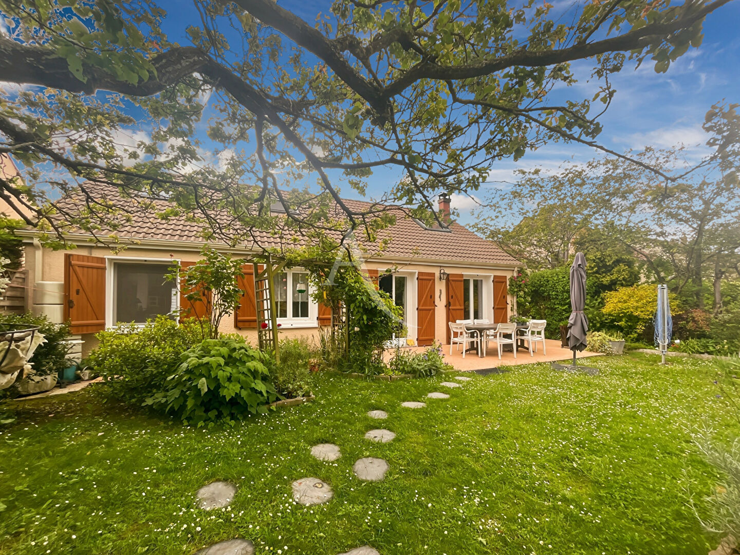 Agence immobilière de L'ADRESSE  2B IMMOBILIER VAUREAL