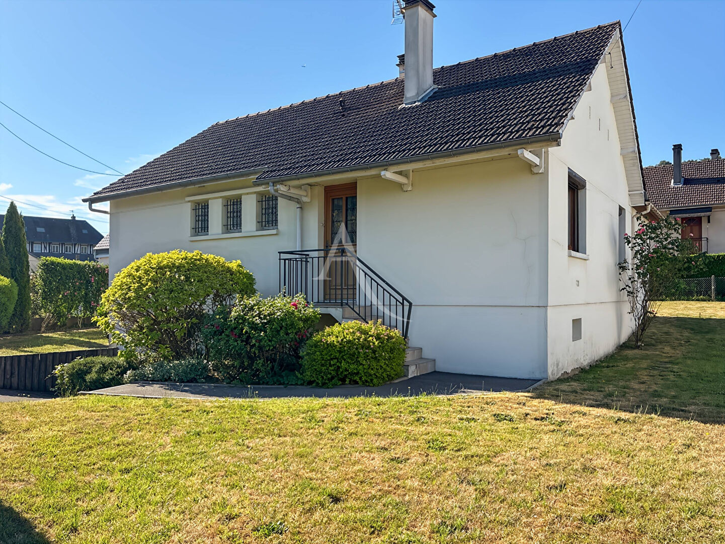 Agence immobilière de 
 L'Adresse BOILLET IMMOBILIER - L'ADRESSE-BDS TRANSACTIONS- LE MESNIL ESNARD 
