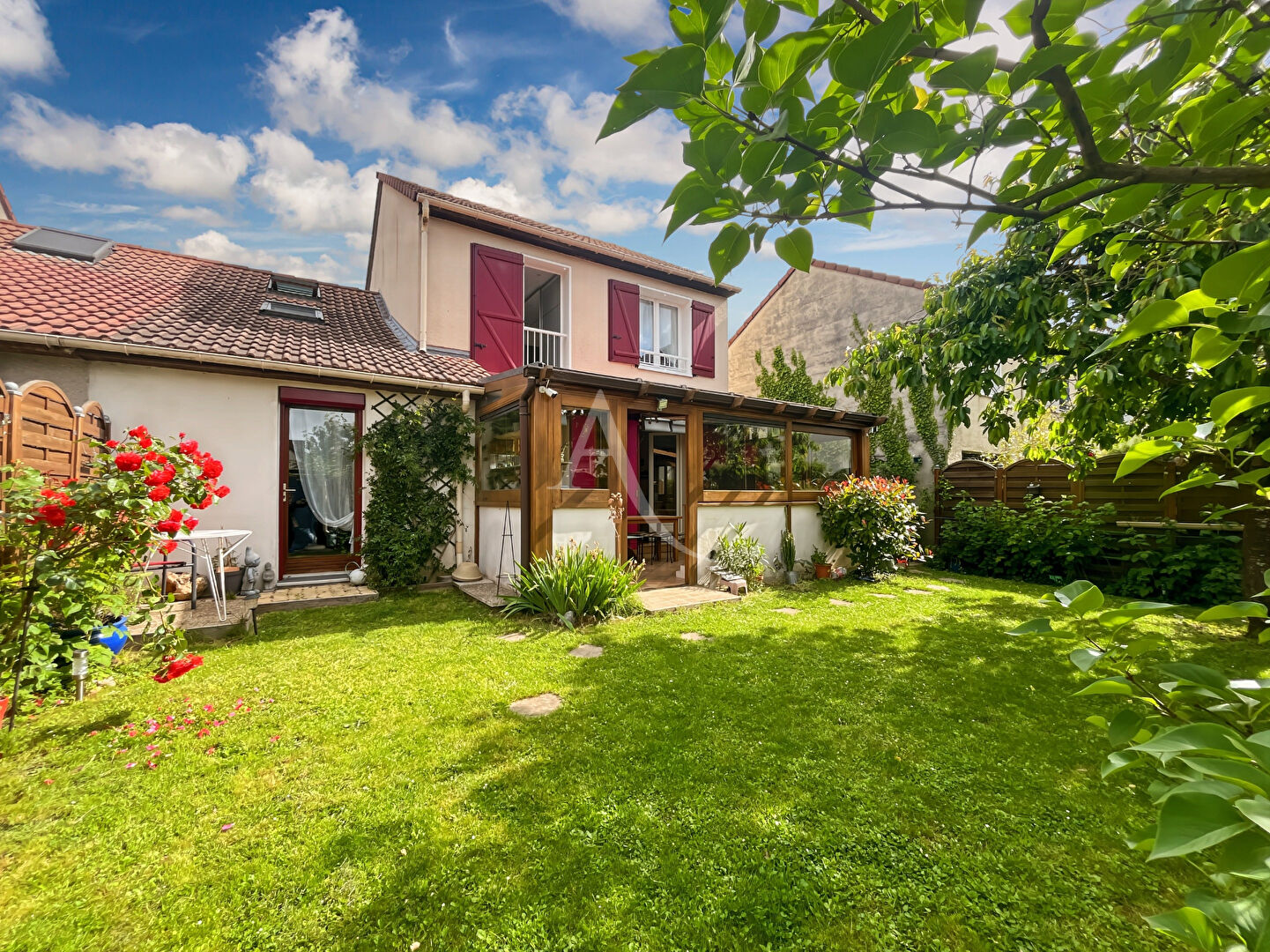 Agence immobilière de L'ADRESSE  2B IMMOBILIER VAUREAL