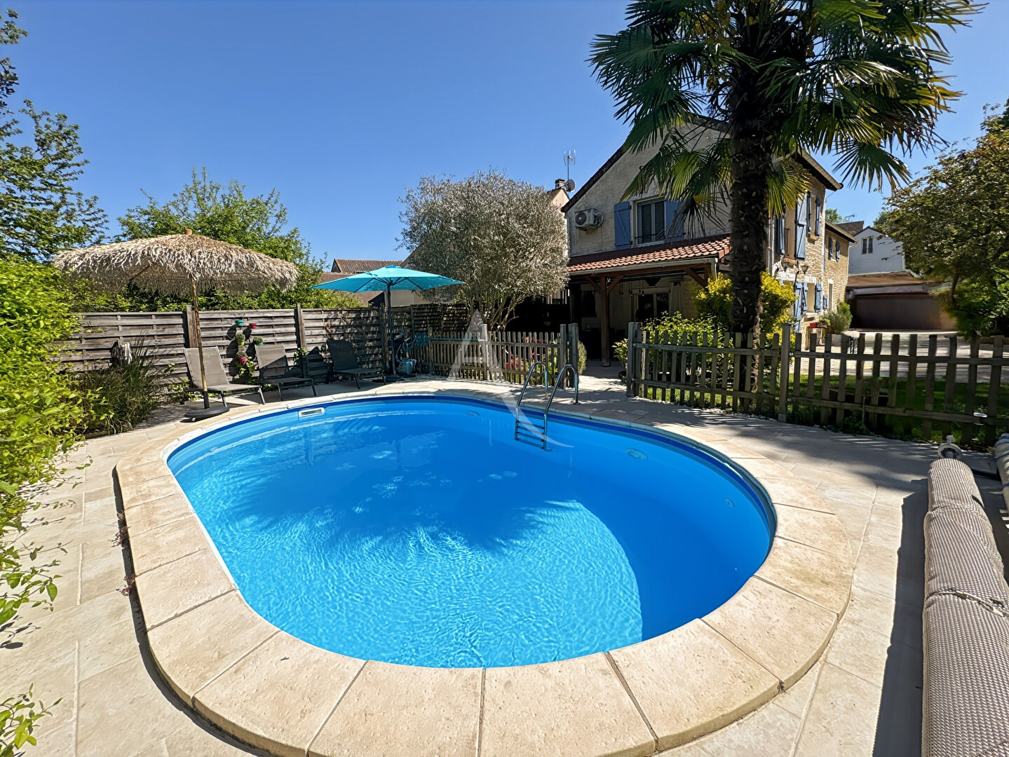 Agence immobilière de L'Adresse BOILLET IMMOBILIER - L'ADRESSE BOILLET- MGI-JOUY LE MOUTIER
