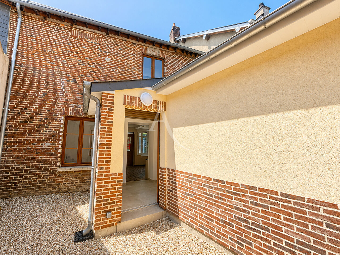 Agence immobilière de 
 L'Adresse BOILLET IMMOBILIER - L'ADRESSE GOURNAY EN BRAY 
