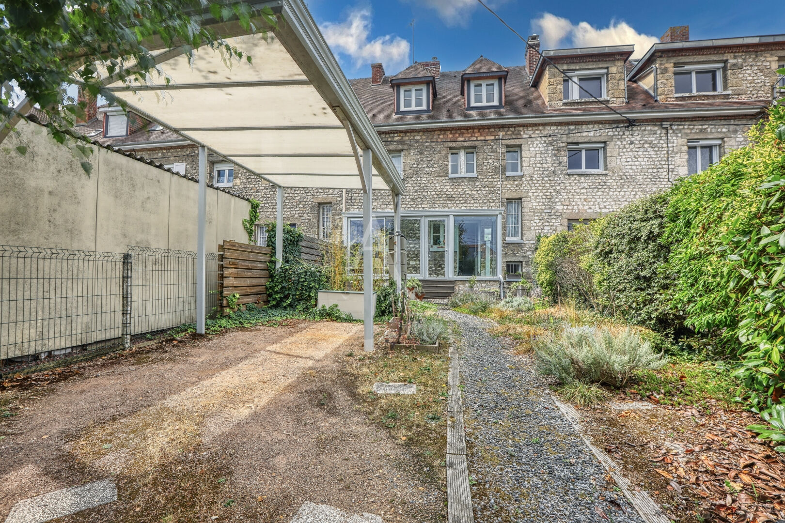 Agence immobilière de 
 L'Adresse BOILLET IMMOBILIER - L'ADRESSE - BDS TRANSACTIONS - ROUEN 
