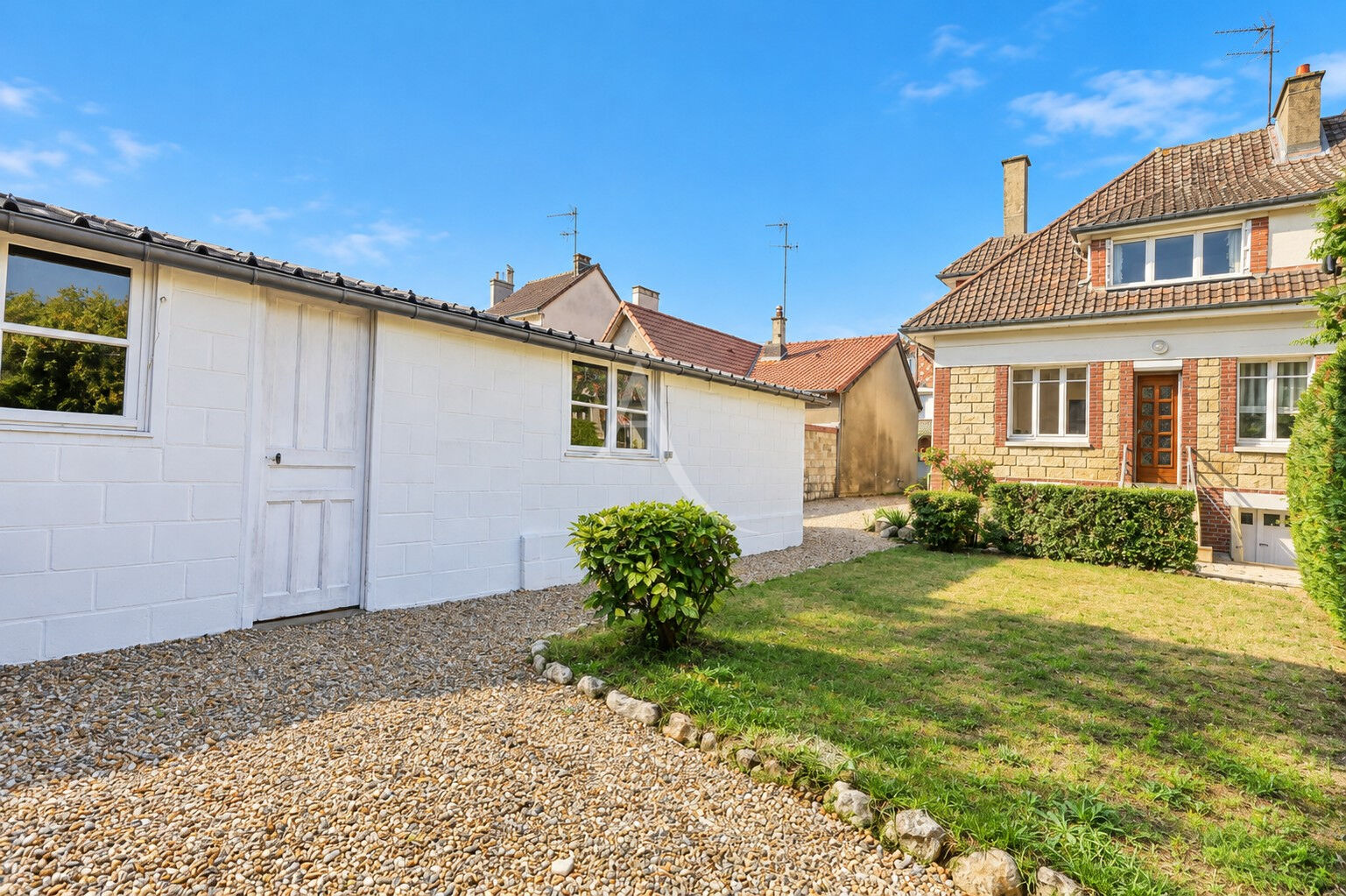 Agence immobilière de 
 L'Adresse BOILLET IMMOBILIER - L'ADRESSE - BDS TRANSACTIONS - ROUEN 
