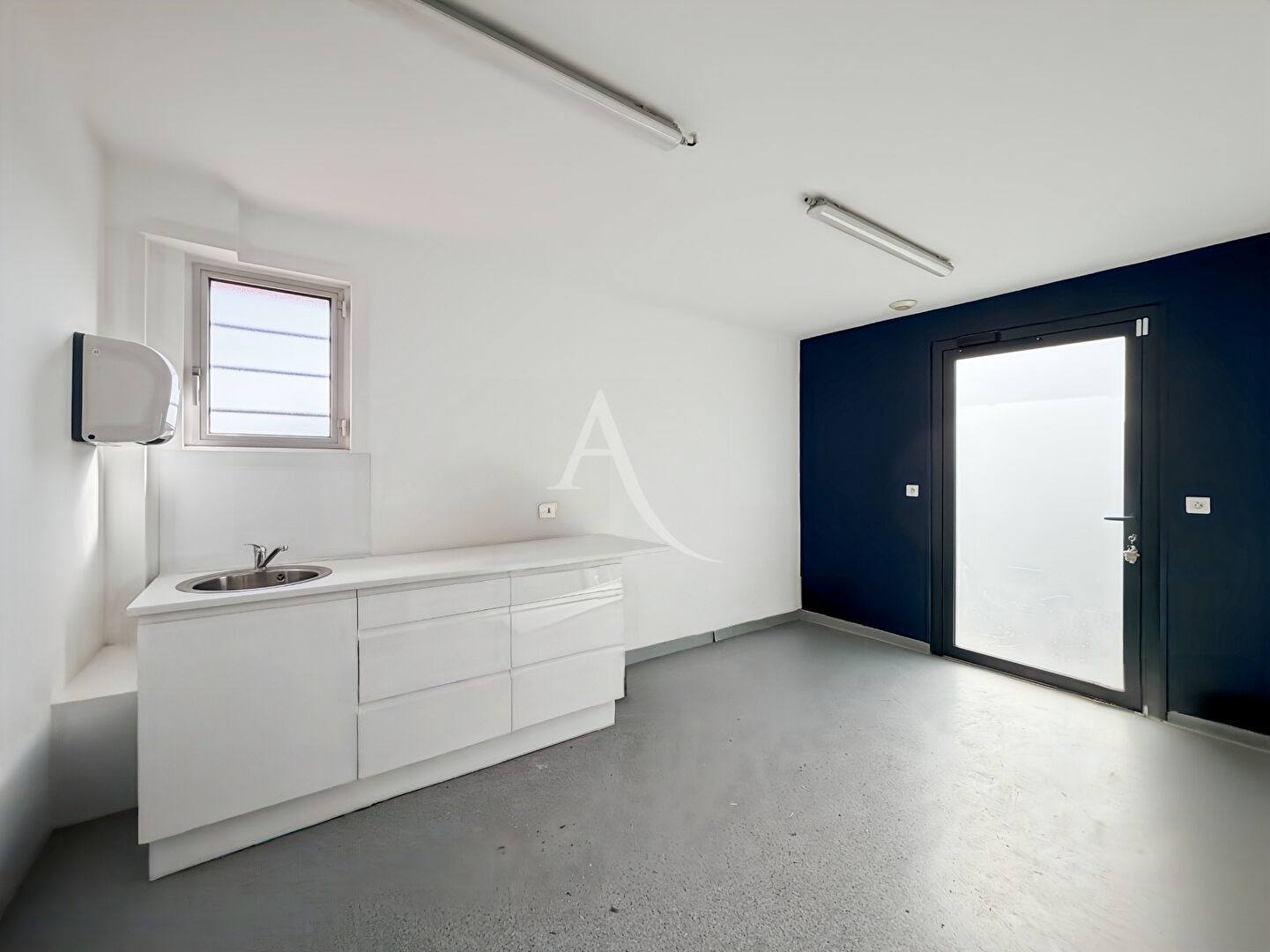 Agence immobilière de 
 L'Adresse BOILLET IMMOBILIER - L'ADRESSE-BDS TRANSACTIONS- LE MESNIL ESNARD 
