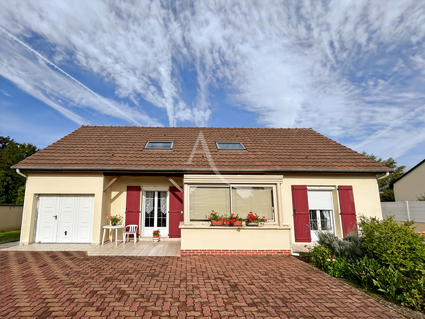 Agence immobilière de 
 L'Adresse BOILLET IMMOBILIER - L'ADRESSE-BDS TRANSACTIONS- LE MESNIL ESNARD 
