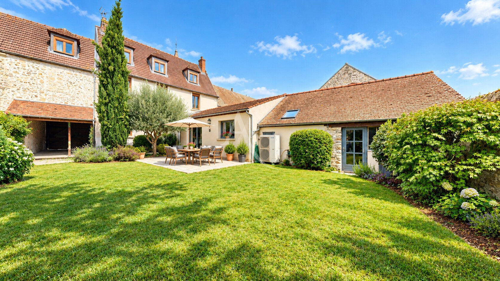 Agence immobilière de L'Adresse BOILLET IMMOBILIER - BOILLET IMMOBILIER / CHARS