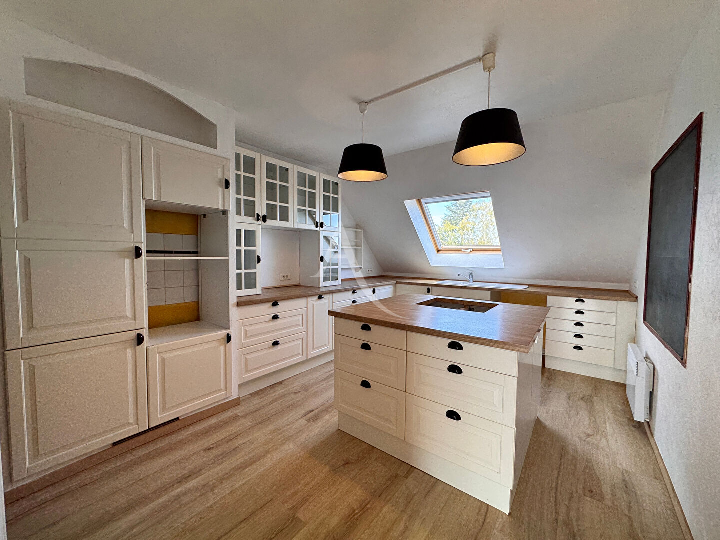 Magnifique appartement t4 duplex henriville