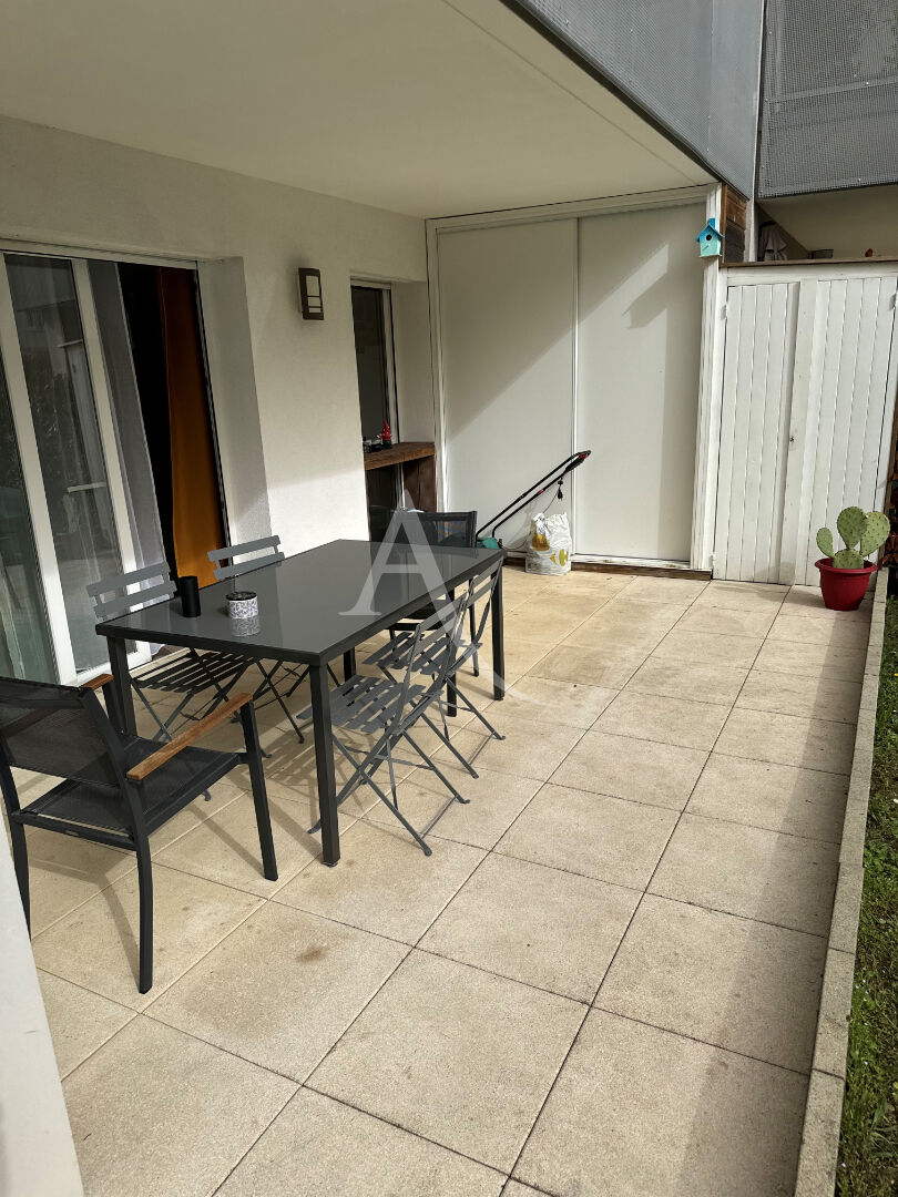 Photo Appartement Annecy 3 pièce(s) 60.96 m2 meublé image 3/5