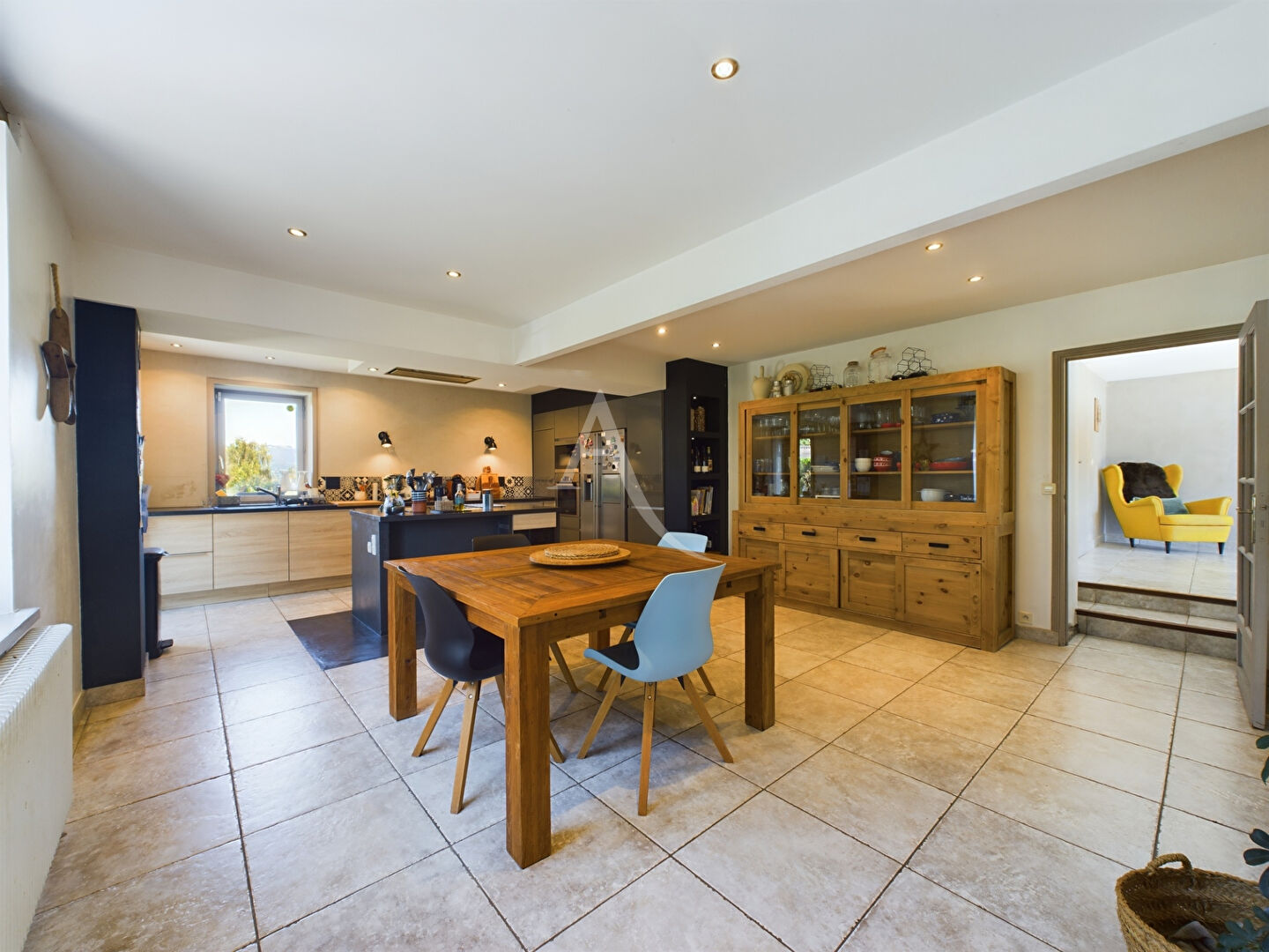 MAISON CHOISY 7 pièce(s) 230 m2