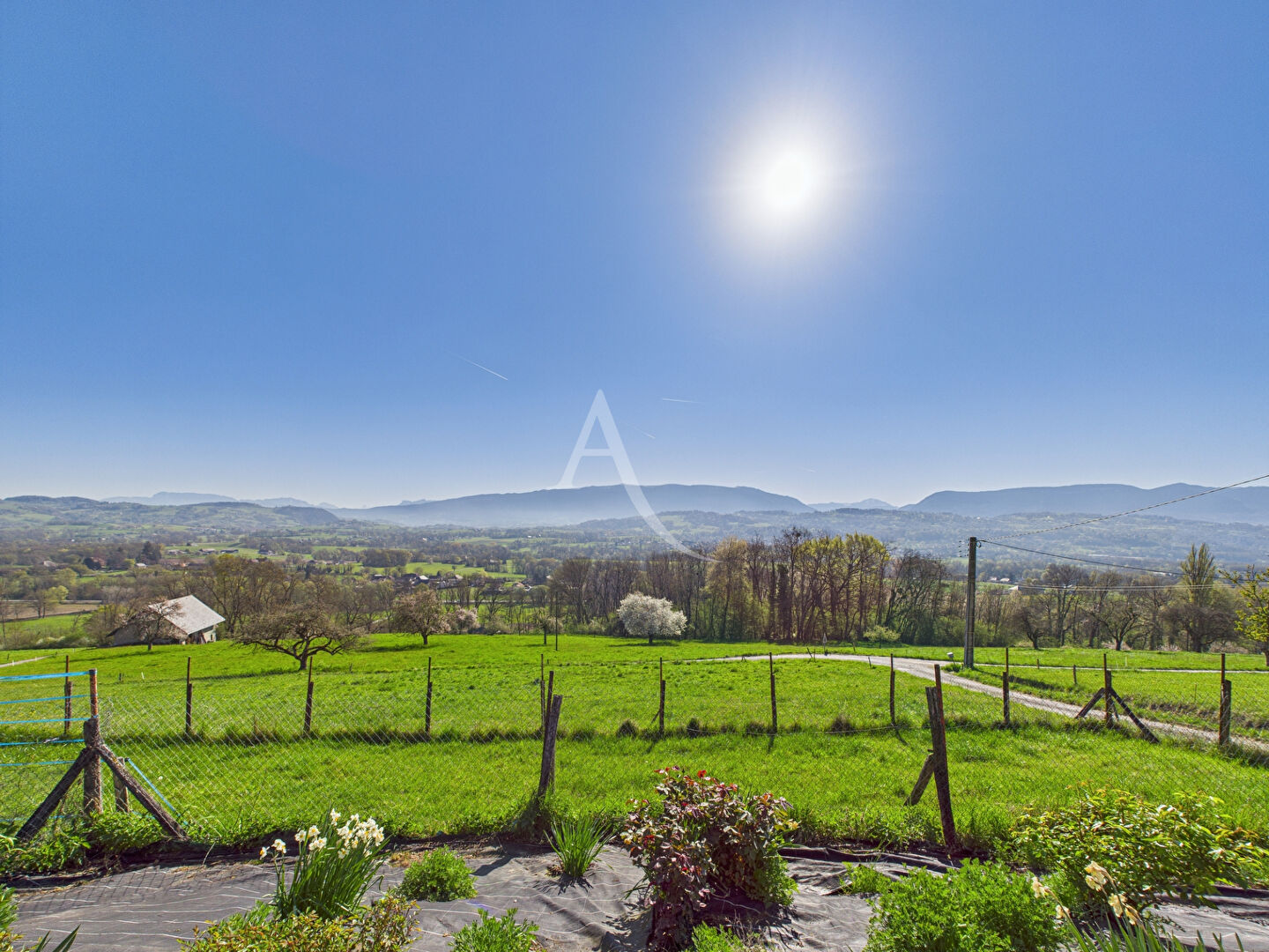 Photo BLOYE - Ancien corps de ferme avec vue panoramique à 180° - 3 chambres - Proche des commodités - Dépendances - Terrain de 1539 m² image 2/6