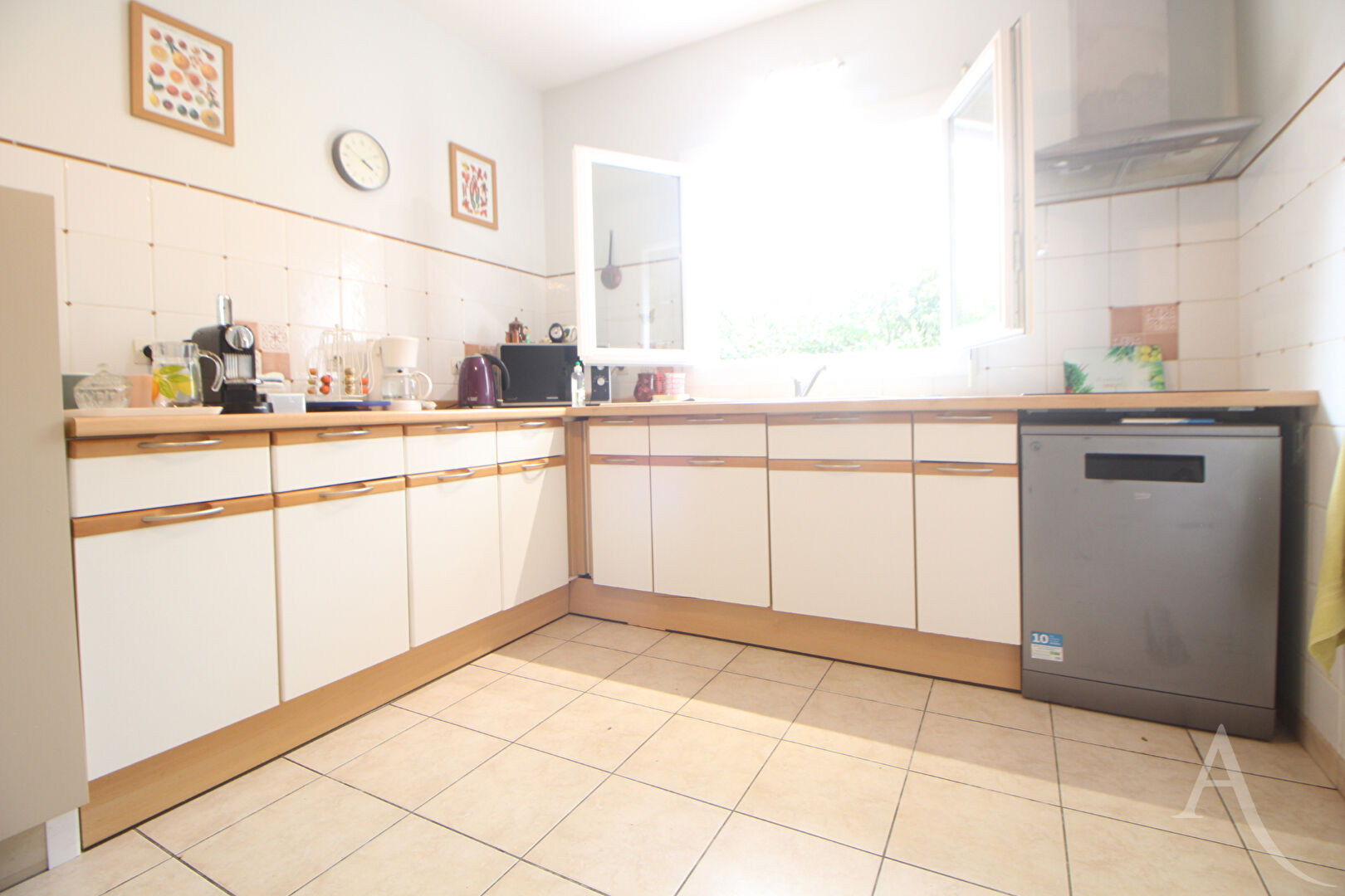 Photo CHAMBERY - Maison 4 pièce(s) sur 1018 m² de parcelle image 3/6