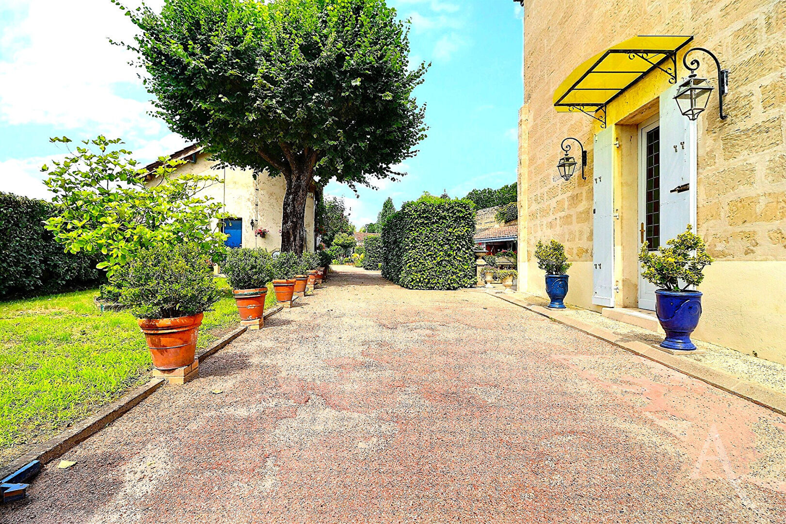 Maison Léognan 5 chambres, bureau, piscine