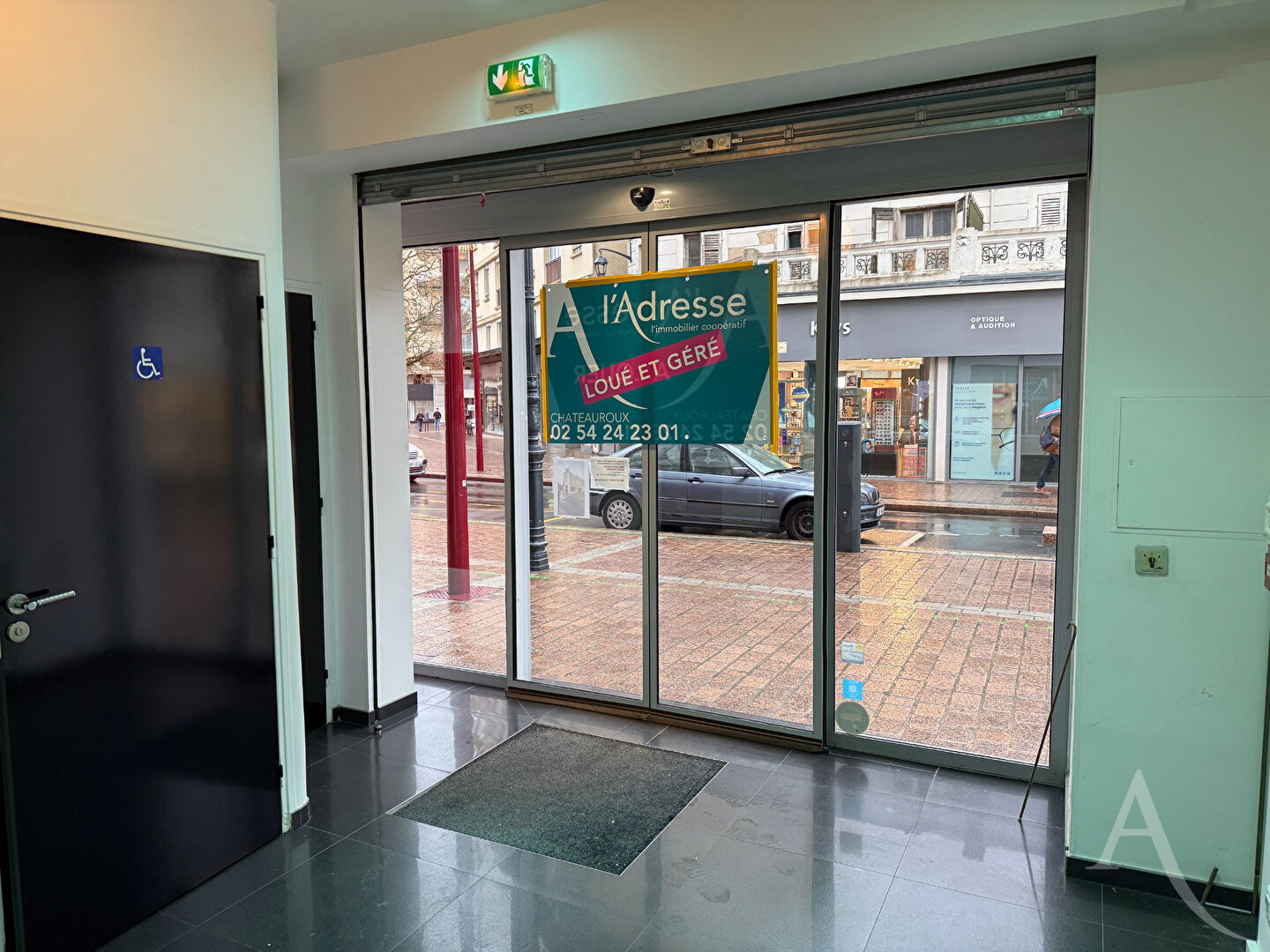 Photo LOCAL COMMERCIAL image 2/6