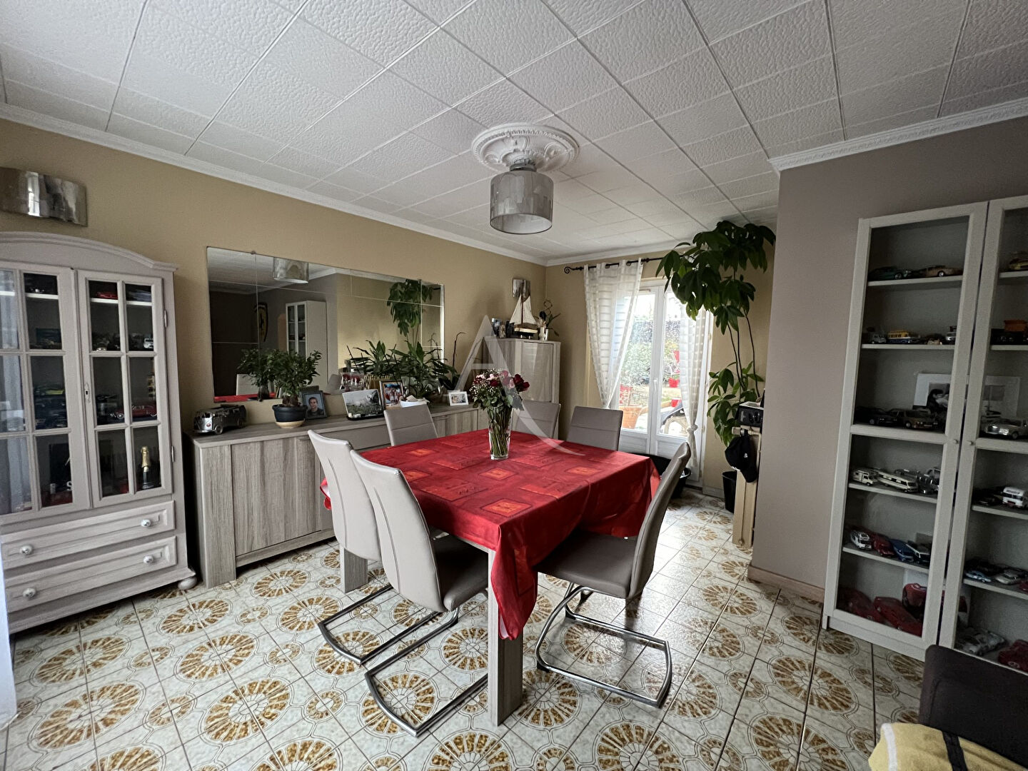 Photo Maison Blanc Mesnil 5 pièce(s) 128,26 m2 image 1/6