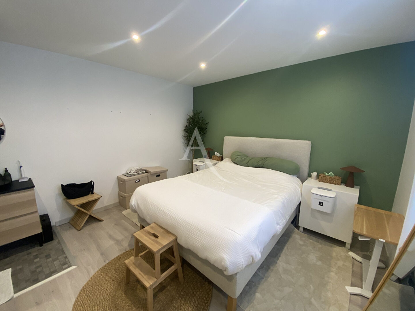 Photo Maison Bobigny 7 pièce(s) 212 m2 (Carrez)  terrain 218m2 image 5/6