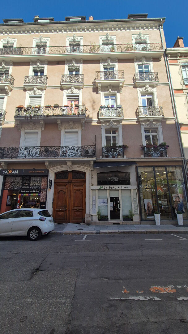 Photo Appartement Grenoble 4 pièce(s) 115.3 m2 image 6/6