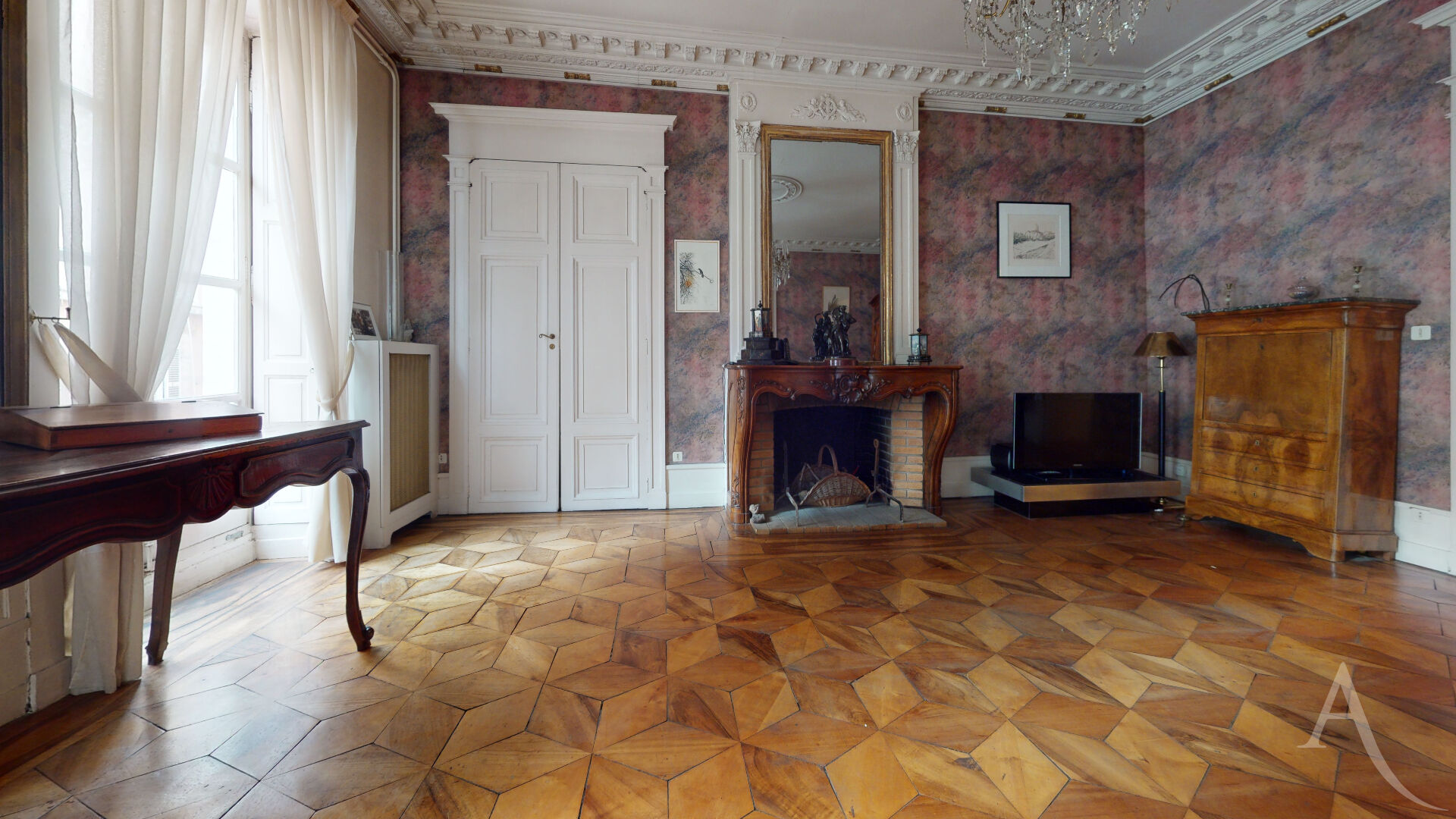 Photo Appartement Grenoble 6 pièces 196 m2 image 3/6