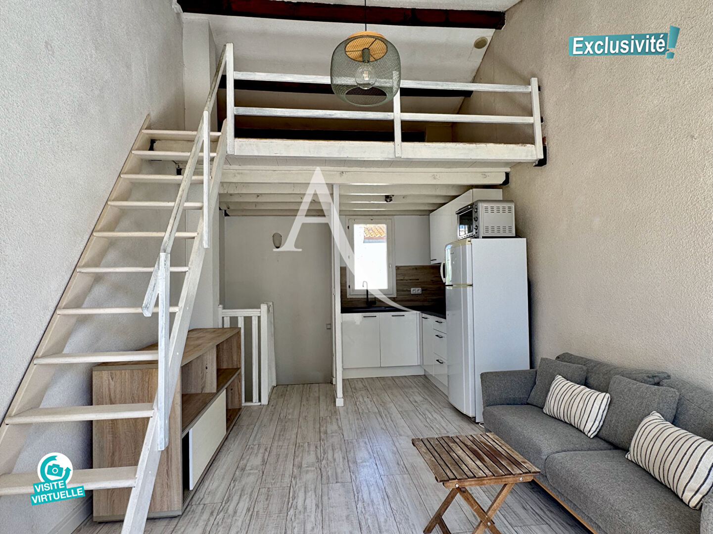 Photo EXCLUSIVITÉ - LA GRANDE MOTTE - QUARTIER DU GOLF - RÉSIDENCE AVEC PISCINE - COQUETTE VILLA MITOYENNE EN DUPLEX - 2 PIÈCES  + MEZZANINE - 37 M2 ENVIRON DONT MEZZANINE (28,71 M2 Carrez) - 2 TERRASSES - PARKING PRIVATIF - PROXIMITÉ IMMÉDIATE DU GOLF image 5/6