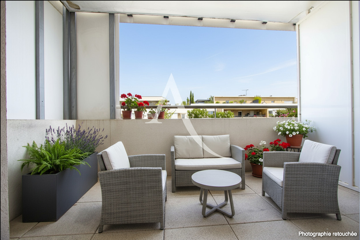 Photo CASTELNAU-LE-LEZ - AU PIED DU TRAM - T2 - 43 M2 - TERRASSE - PARKING EN SOUS-SOL. image 2/6