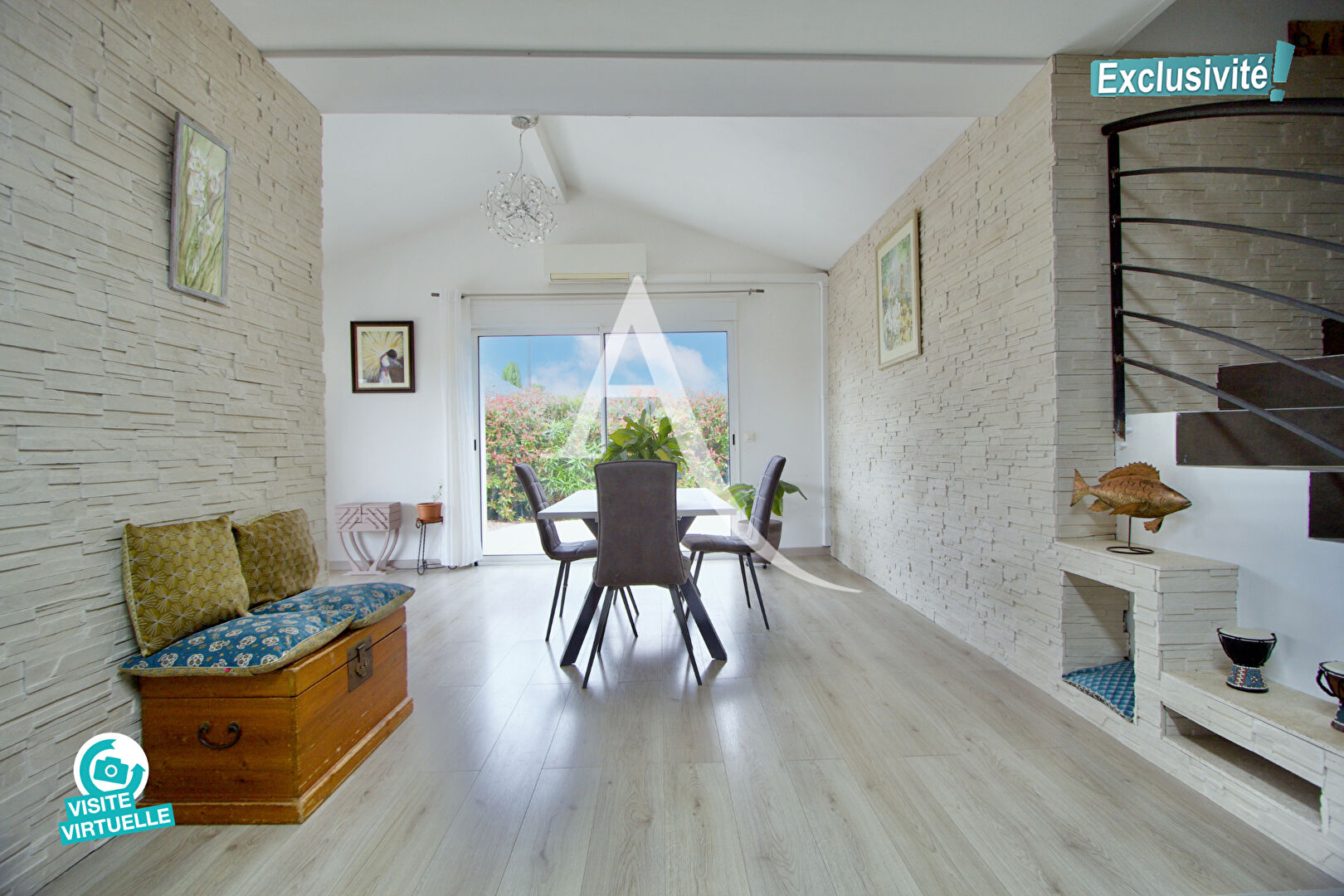VIC-LA-GARDIOLE - DANS UNE RÉSIDENCE PRIVÉE ET SÉCURISÉE - VILLA 2010 - 95 M2 ENVIRON -3 CHAMBRES - TERRAIN D'ANGLE 400M2  ENVIRON.