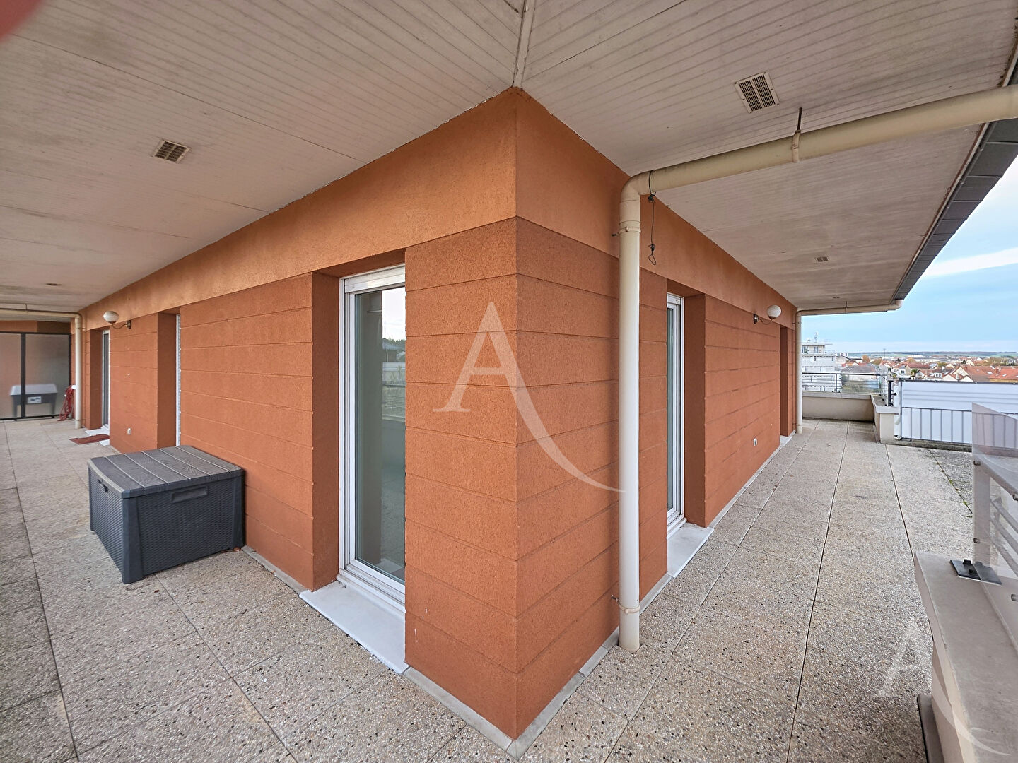 Appartement F4 à Mantes La Ville 3ch et une terrasse de 60m²