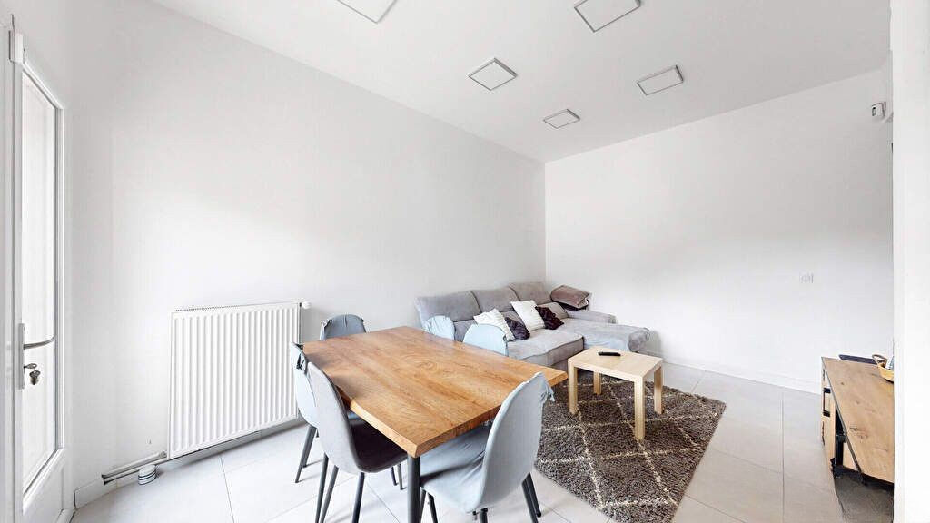 Photo Jolie maison 3 chambres sur 200m² de terrain à MANTES LA VILLE image 5/6