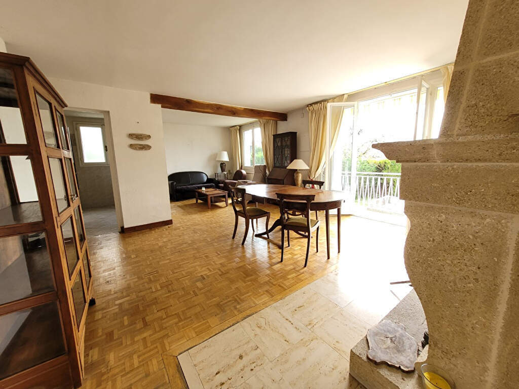 Photo Belle maison de plain pied à LIMAY de 3ch sur un sous-sol total et terrain de 900m² image 4/6