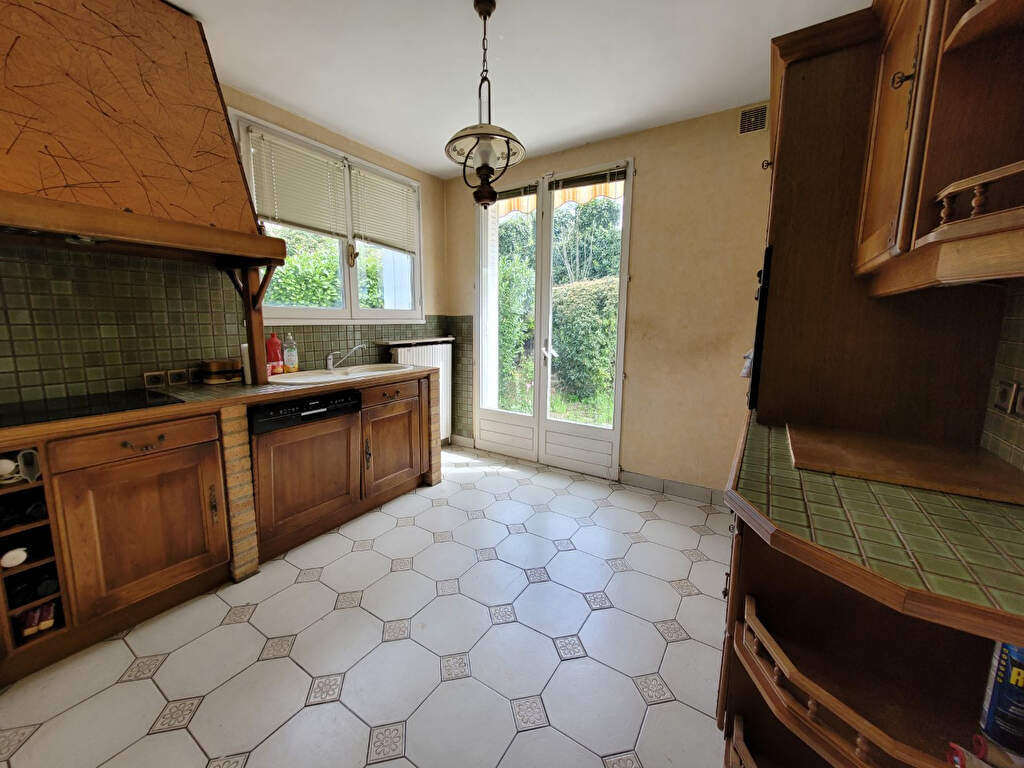 Photo Belle maison de plain pied à LIMAY de 3ch sur un sous-sol total et terrain de 900m² image 6/6