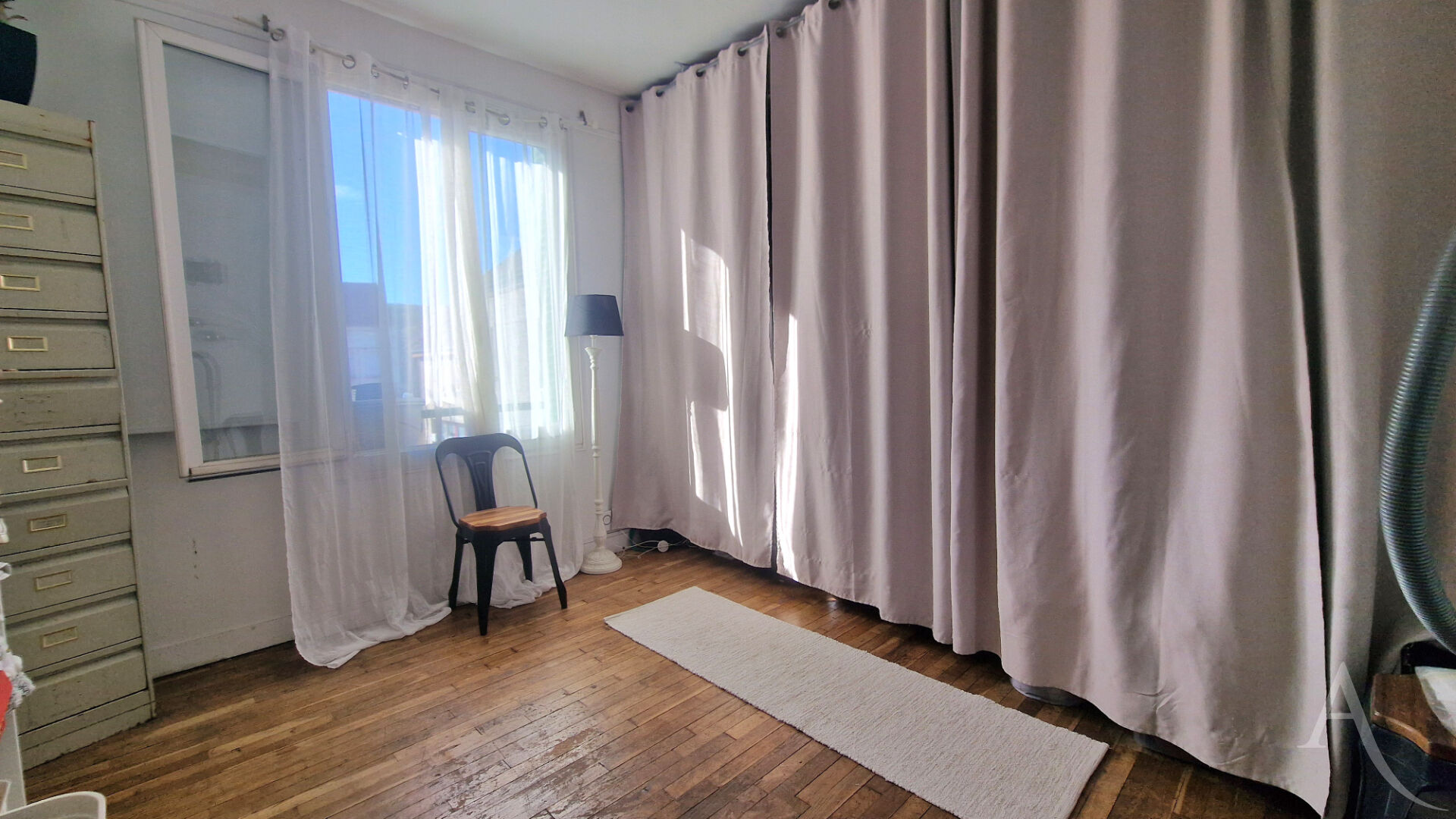 Photo Jolie maison de ville 97m² en vente à BONNIERES SUR SEINE image 6/6