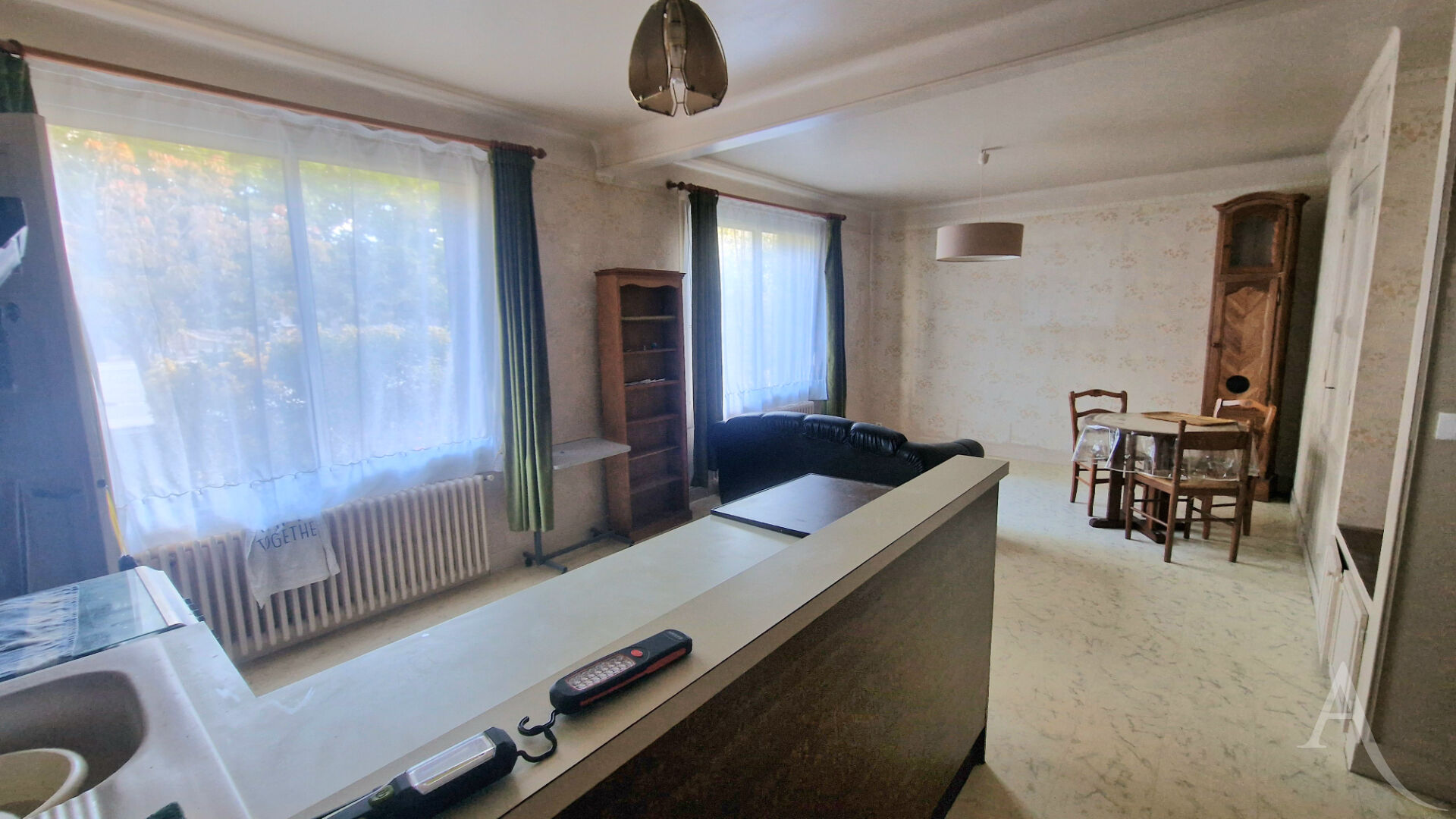 Photo Maison à Mantes La Jolie de 5 chambres et 277m² de terrain image 3/6