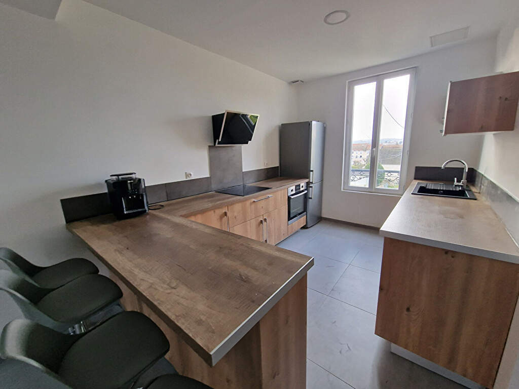 Photo Jolie maison de 100m² sur un sous-sol total, avec jardin à LIMAY image 4/6