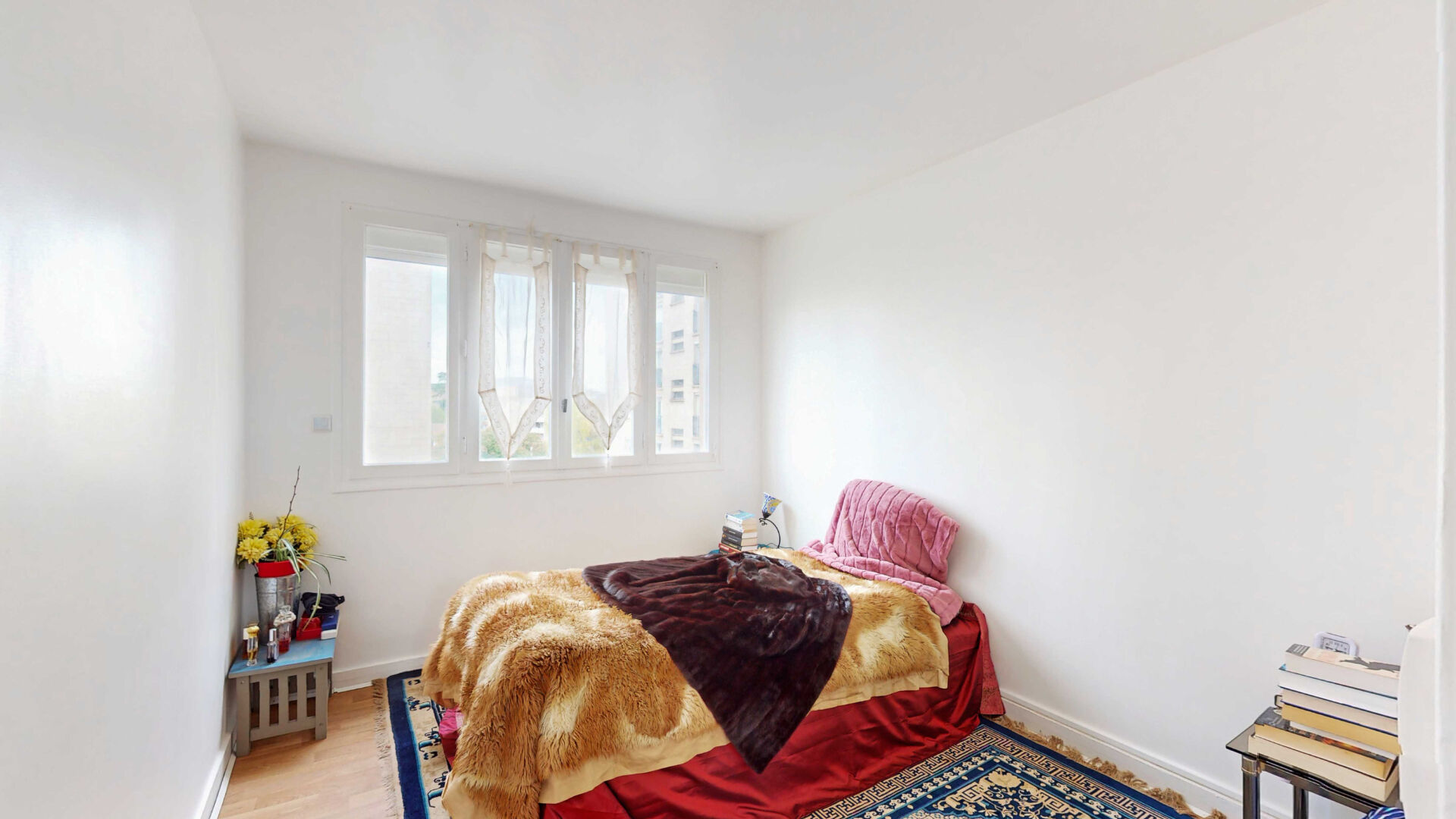 Photo Bel appartement à Mantes La Jolie 2 pièces de 52 m² avec cave et un parking image 4/6