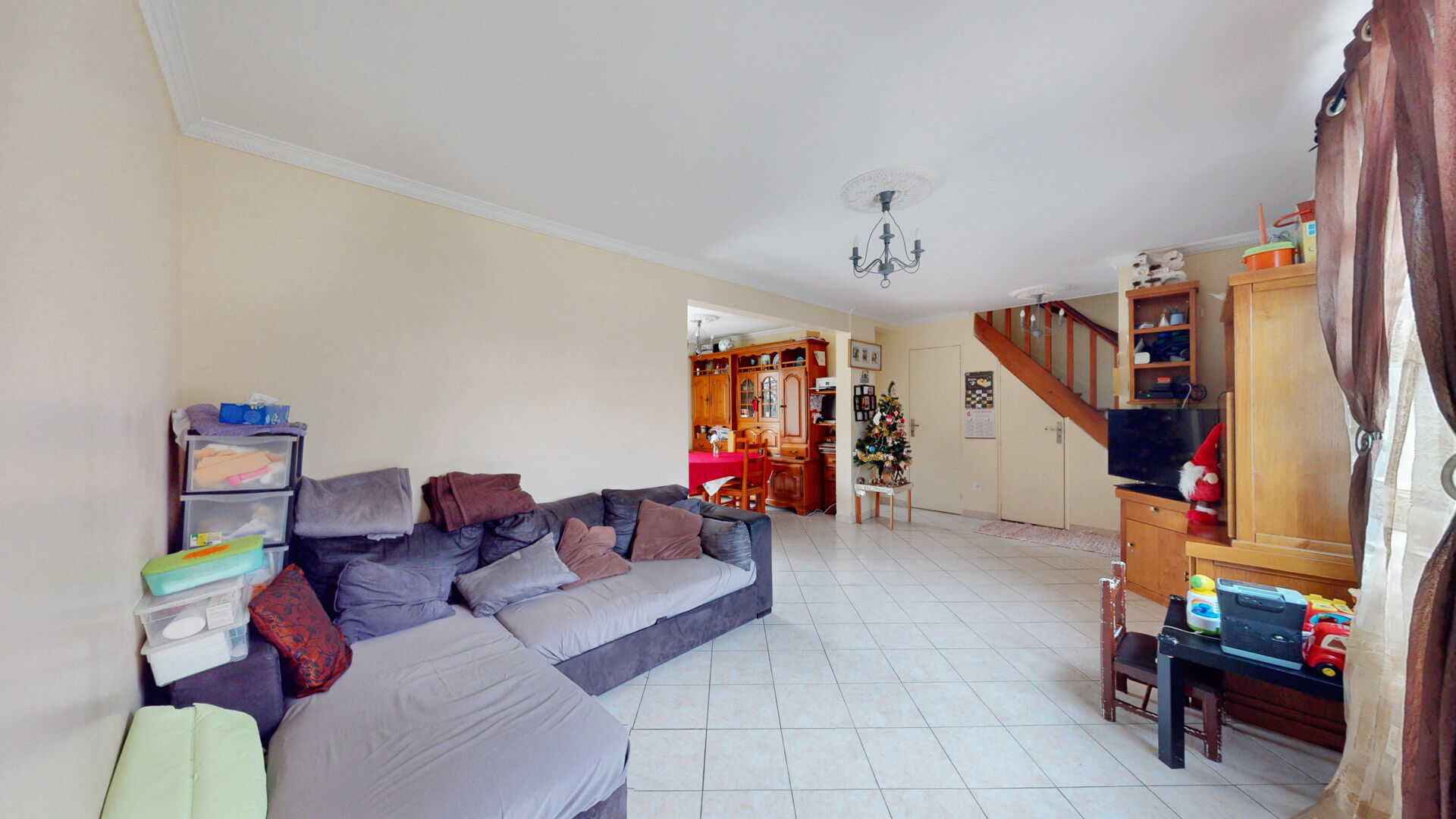 Photo Maison de 3 chambres avec un grand garage, jardin à MANTES LA JOLIE image 3/6