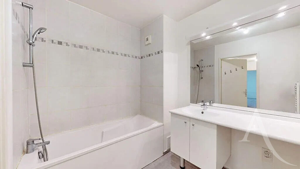 Photo Bel appartement de 65 m² avec jardin situé à deux pas de la gare de Mantes la Jolie image 5/6