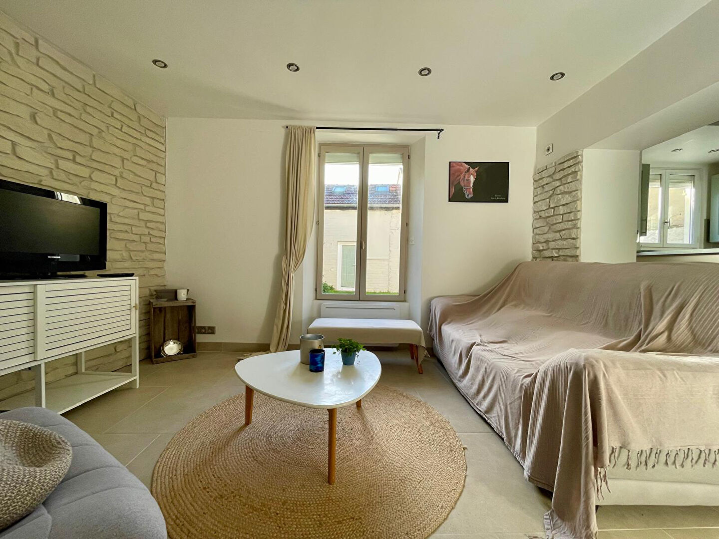 Photo Bennecourt, centre bourg,  Maison 4 pièces, 3 chambres, jardin image 2/6