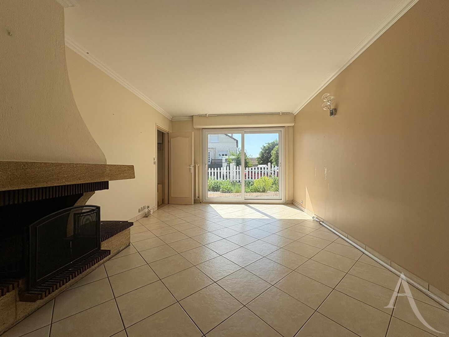 Photo Maison de 105 m² - 2/3 chambres - garage -  jardin 311 m² à Les Mureaux image 6/6