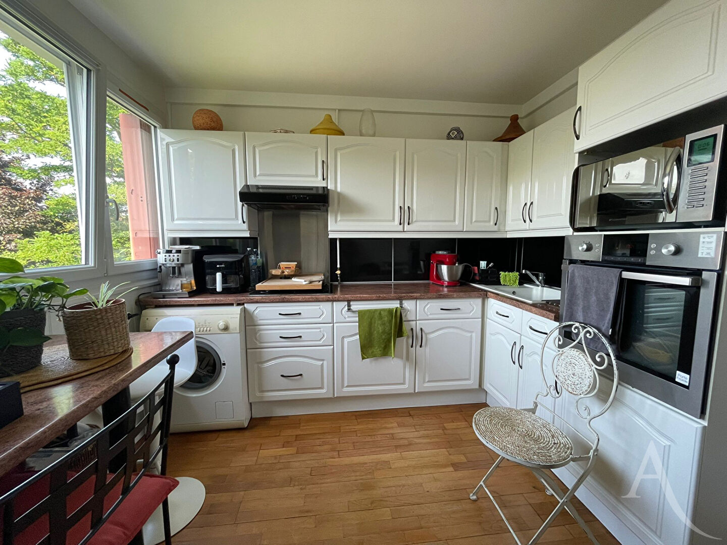 Photo Appartement Aubergenville 3 pièce(s) 63.18 m2 2 CHAMBRES - CAVE - BALCON image 3/6