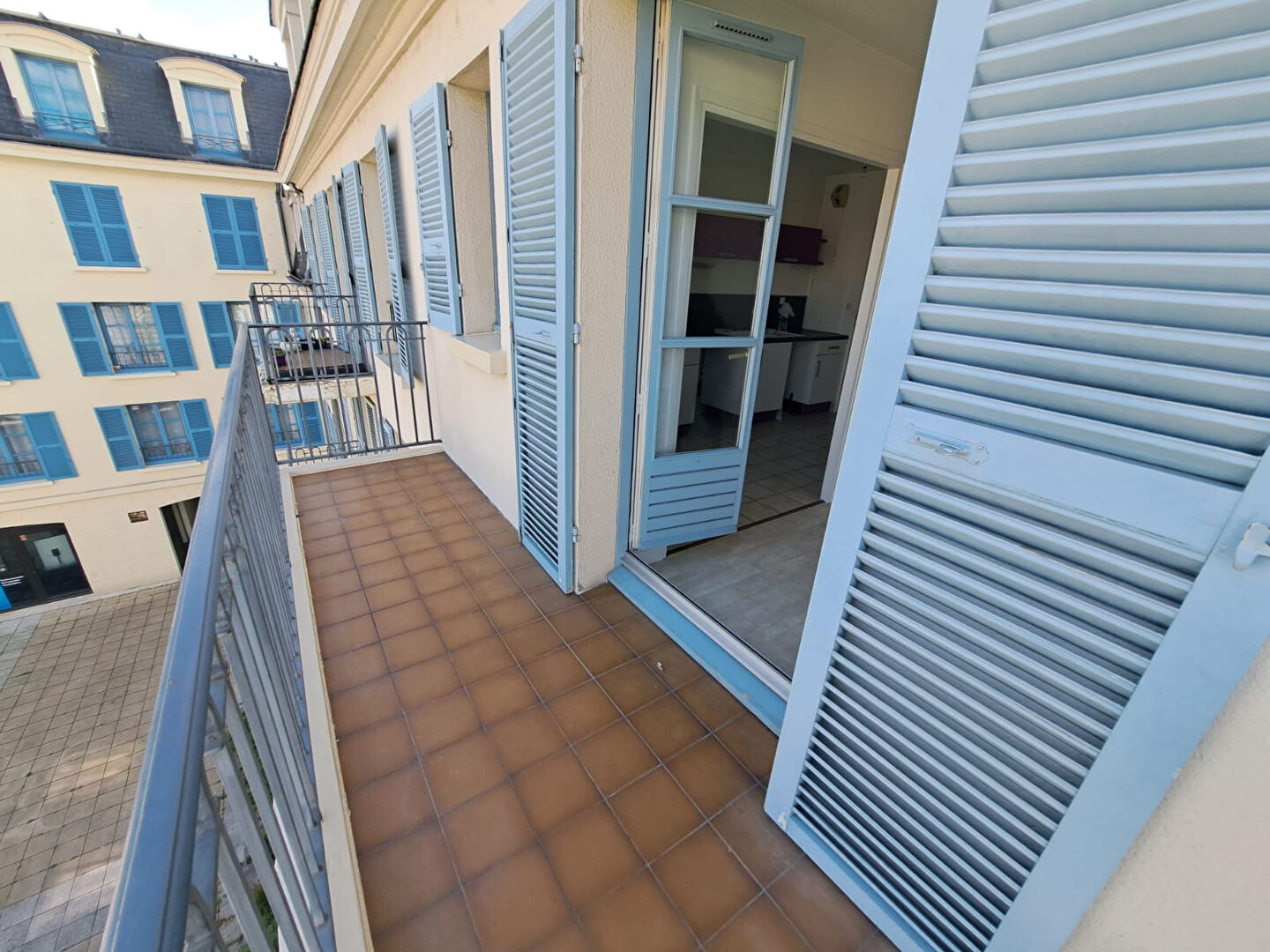 Photo Appartement Mantes La Jolie F3 de 64.84 m² avec garage en s/sol et cave. image 5/6